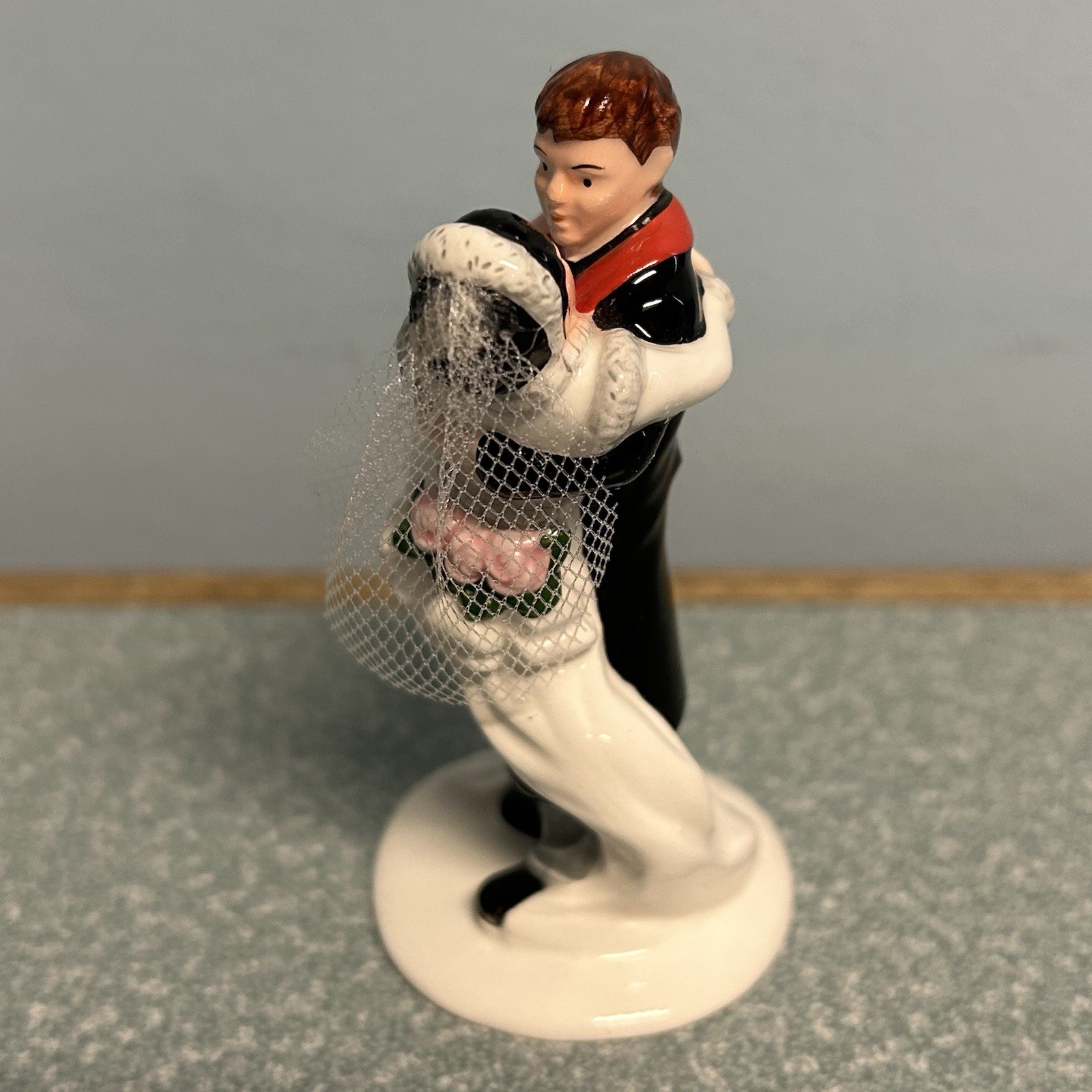 Department 56 Snow Village Just Married w/ Box – 54879, 2005 Retired