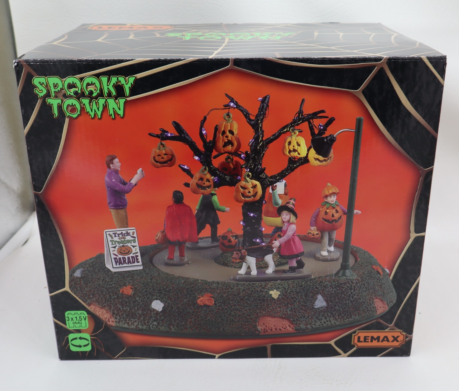2024 Lemax Spooky Town Halloween Trick or Treaters Parade NIB