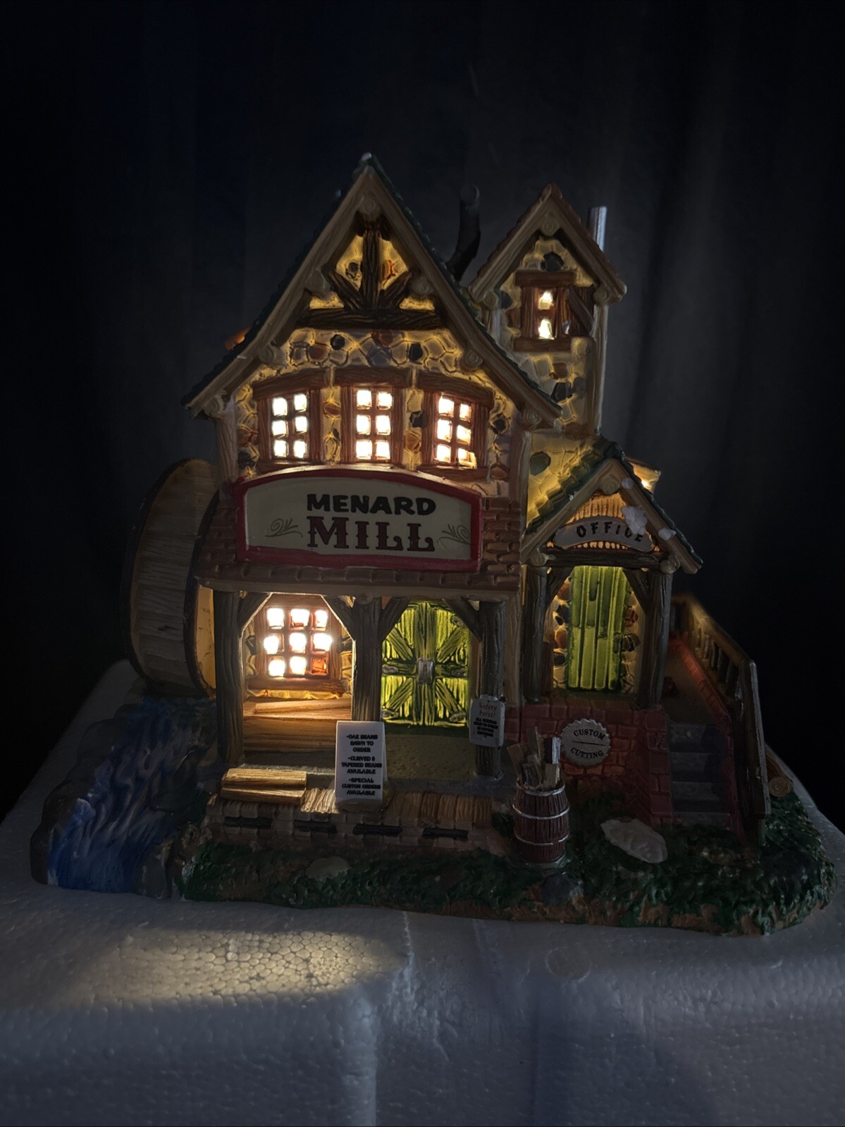 Lemax- Menard Mill Village Collection- 2011- Lighted 1060