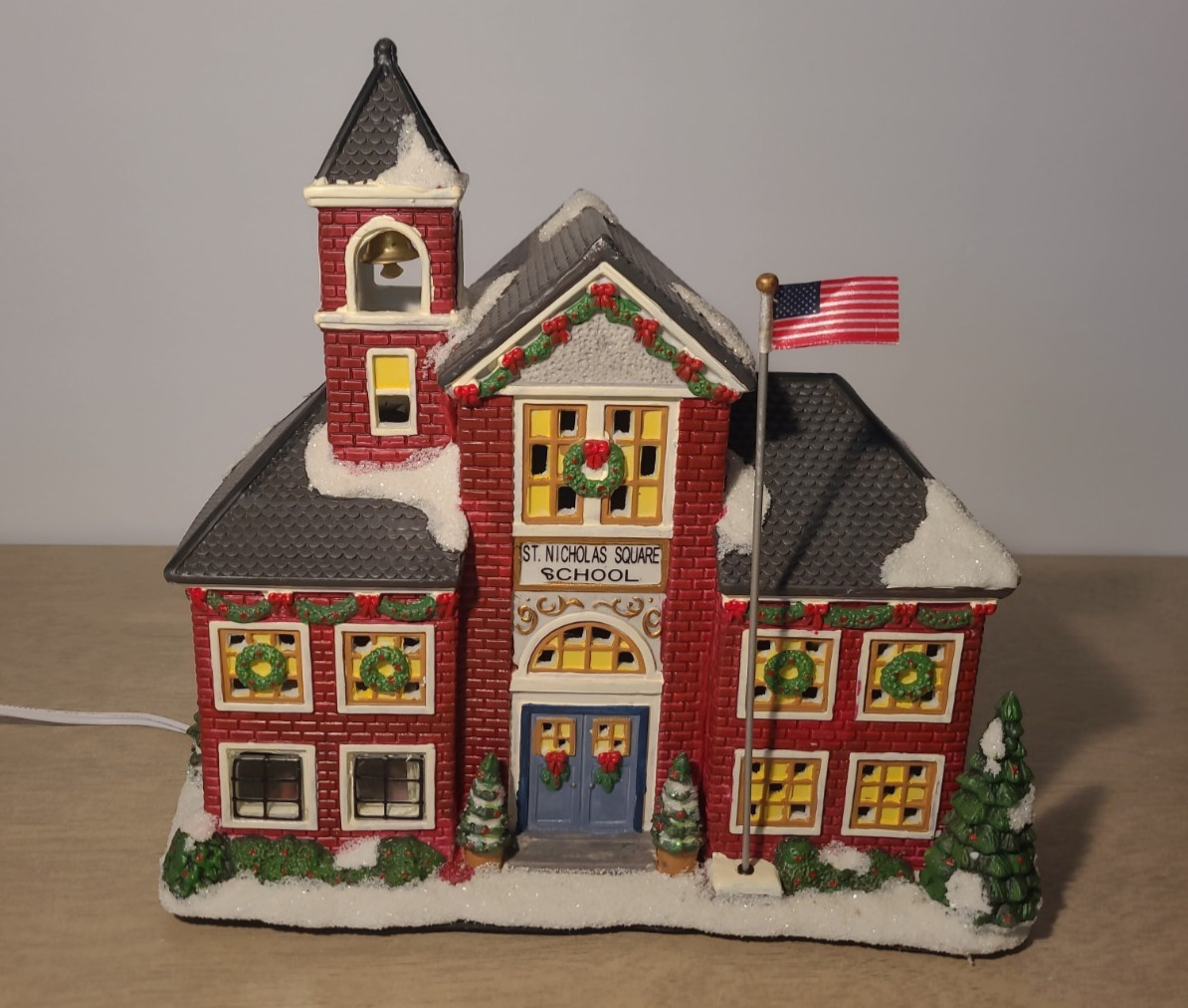 St Nicholas Square School 2008 Christmas Village Collection Boxed Illuminated