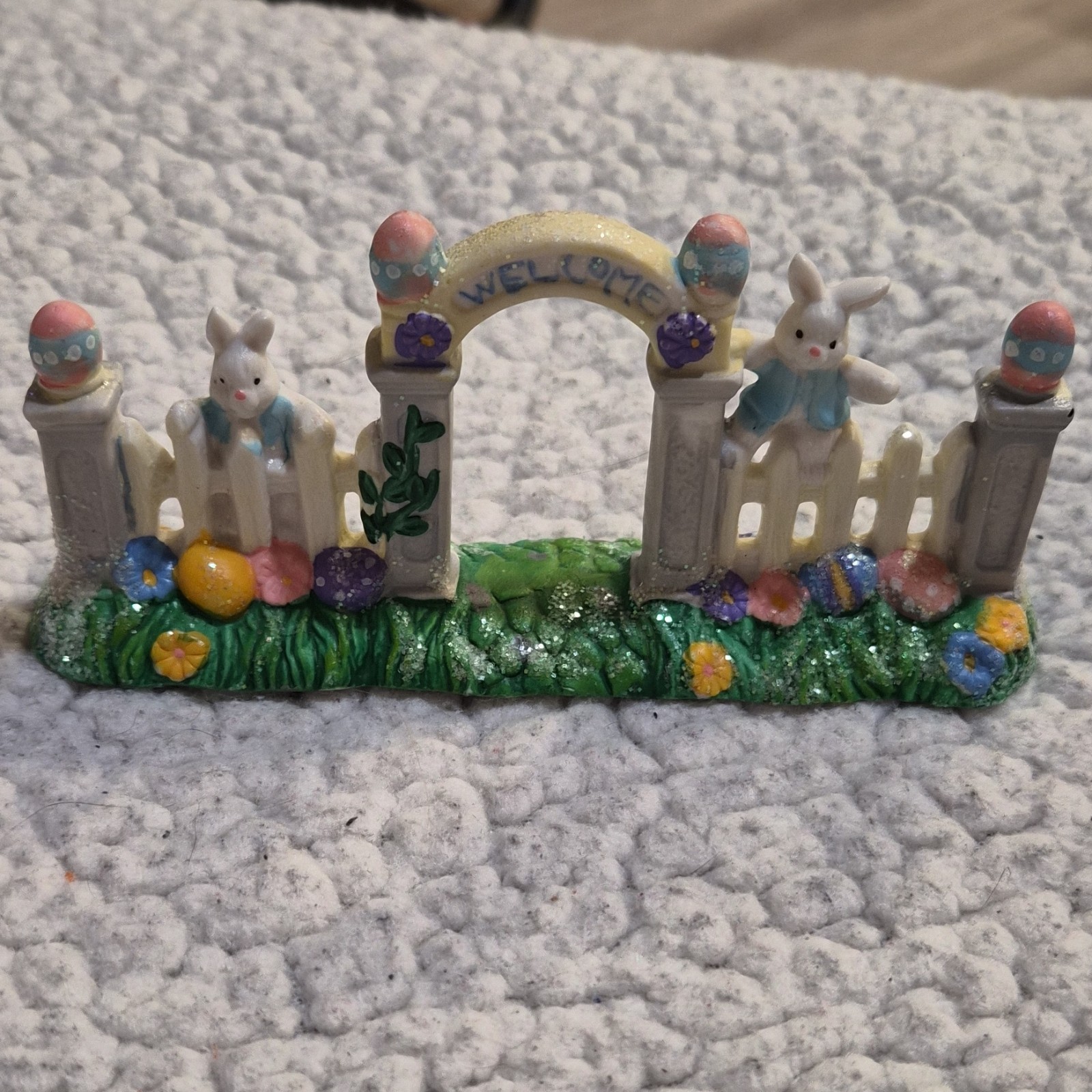 Hoppy Hollow Easter Village Ceramic Houses & Fence Set Hand Painted 2003