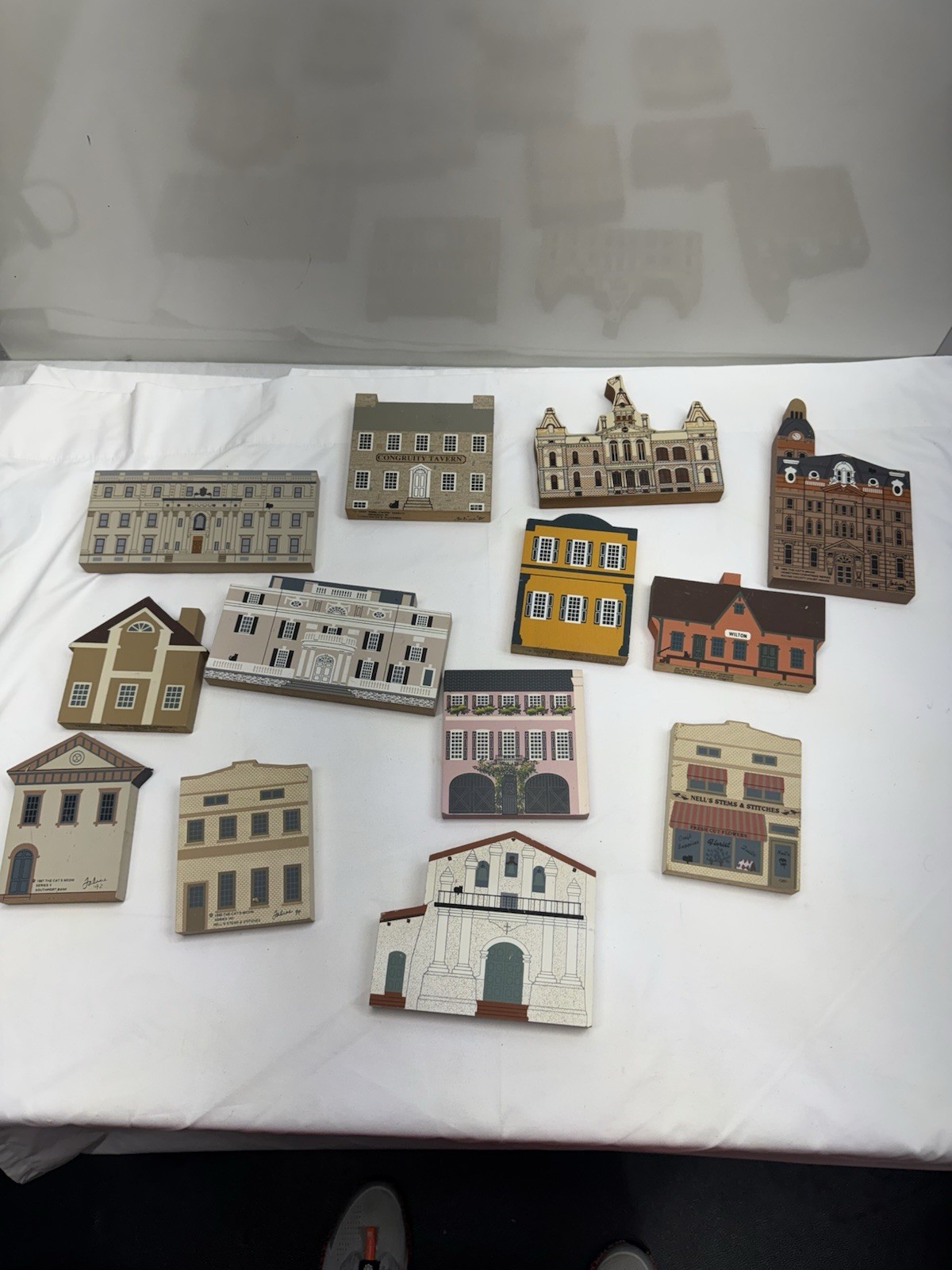 The Cats Meow Village Lot of 13 Wood Shelf Sitters