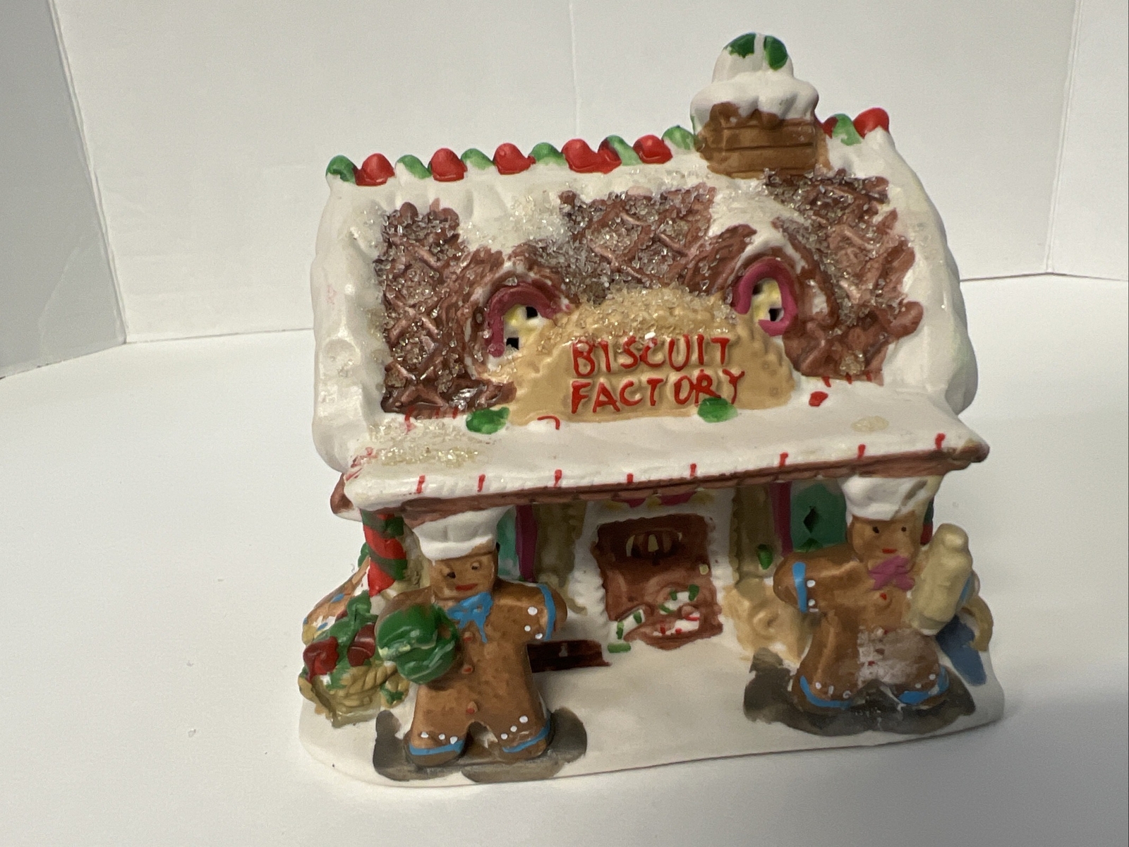 Greenbrier GingerFrost Lane Biscuit Factory 2005 Christmas Holiday Village Store