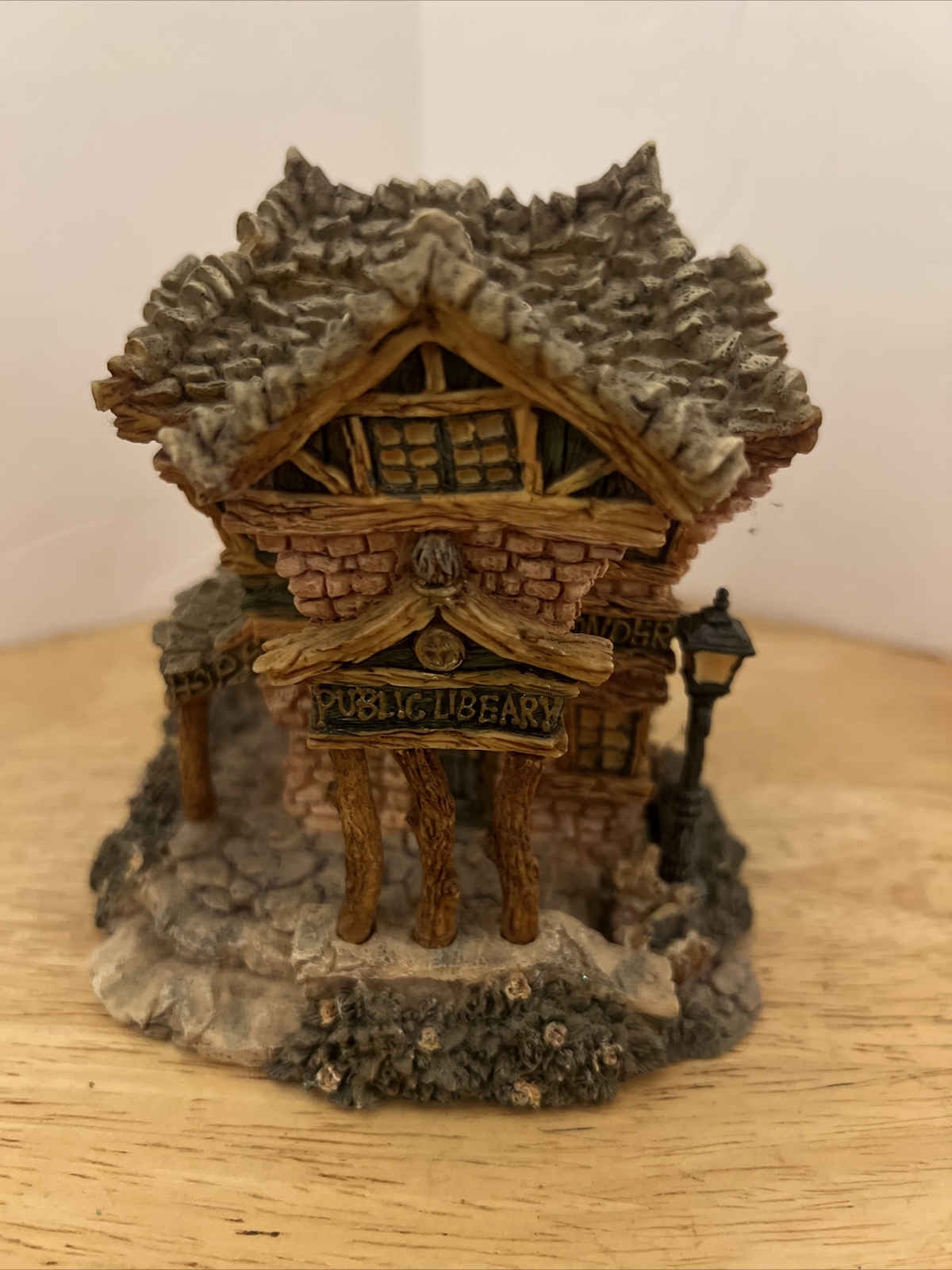 Boyds Bears Boyds Town Village #6 19006 The Public “Libeary” Library Cottage