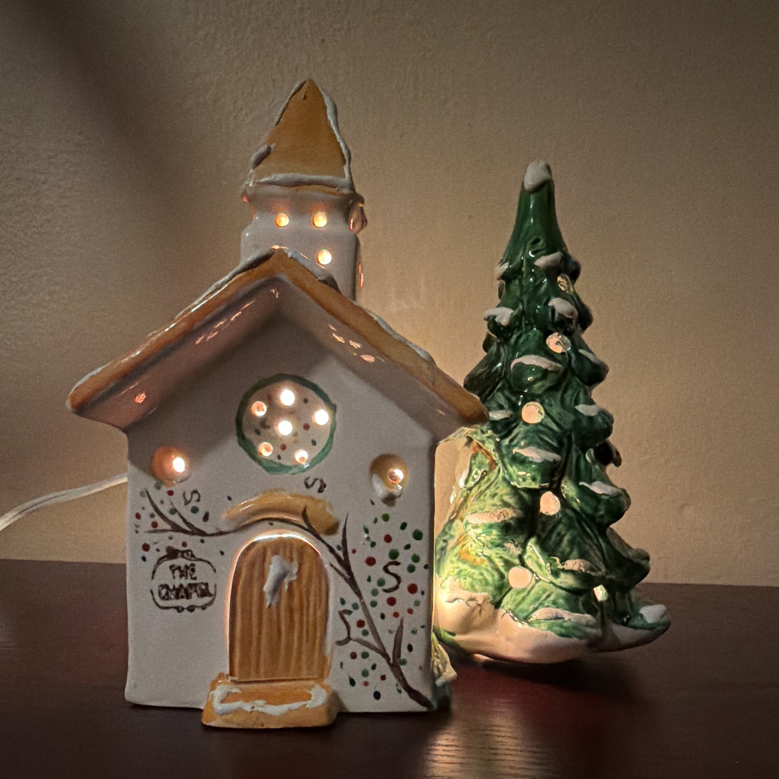 Illuminated Ceramic Porcelain Christmas Village Church House Tree Lighted Vintag