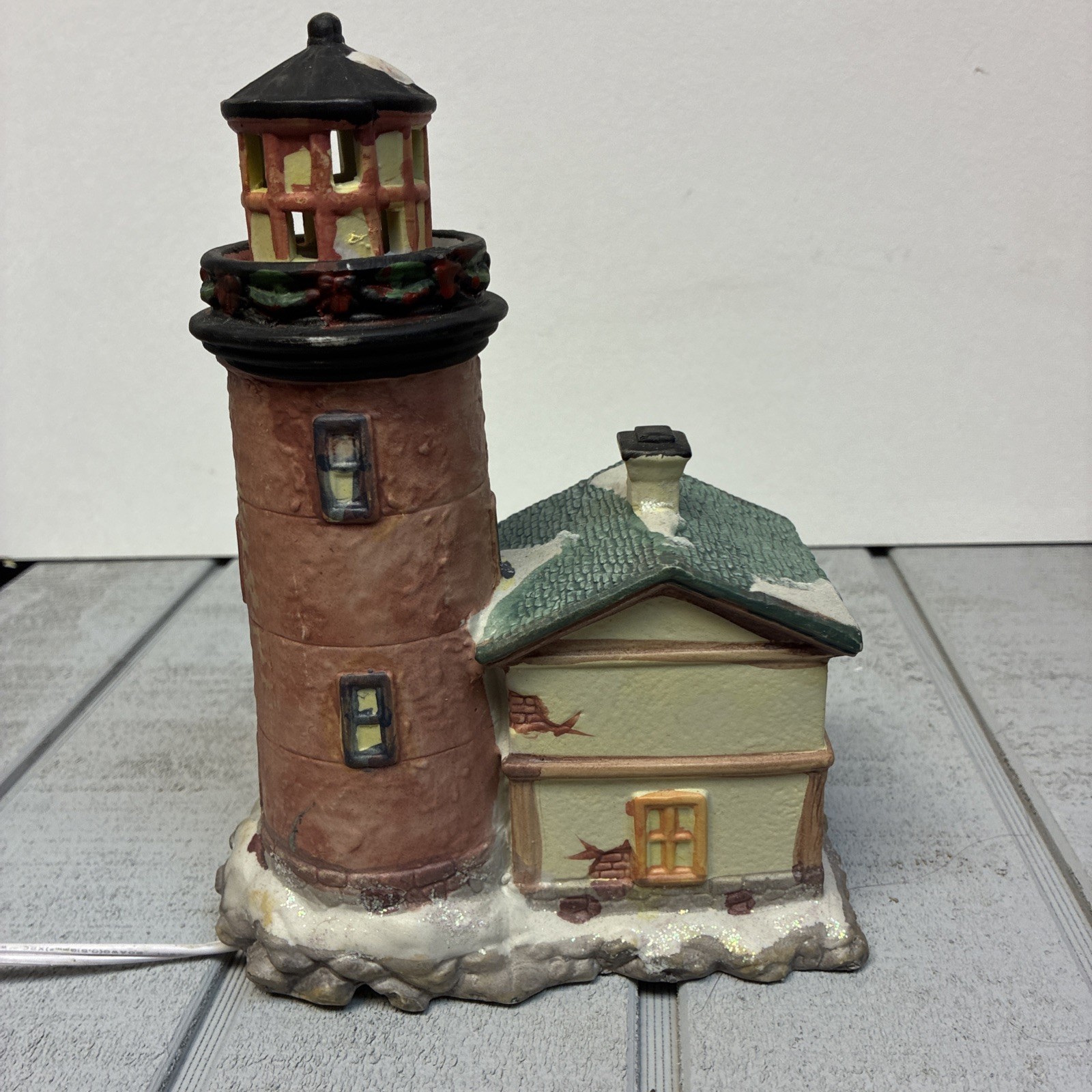 Victorian Hills Christmas Santa’s Lighthouse Lighted House ( No Box )