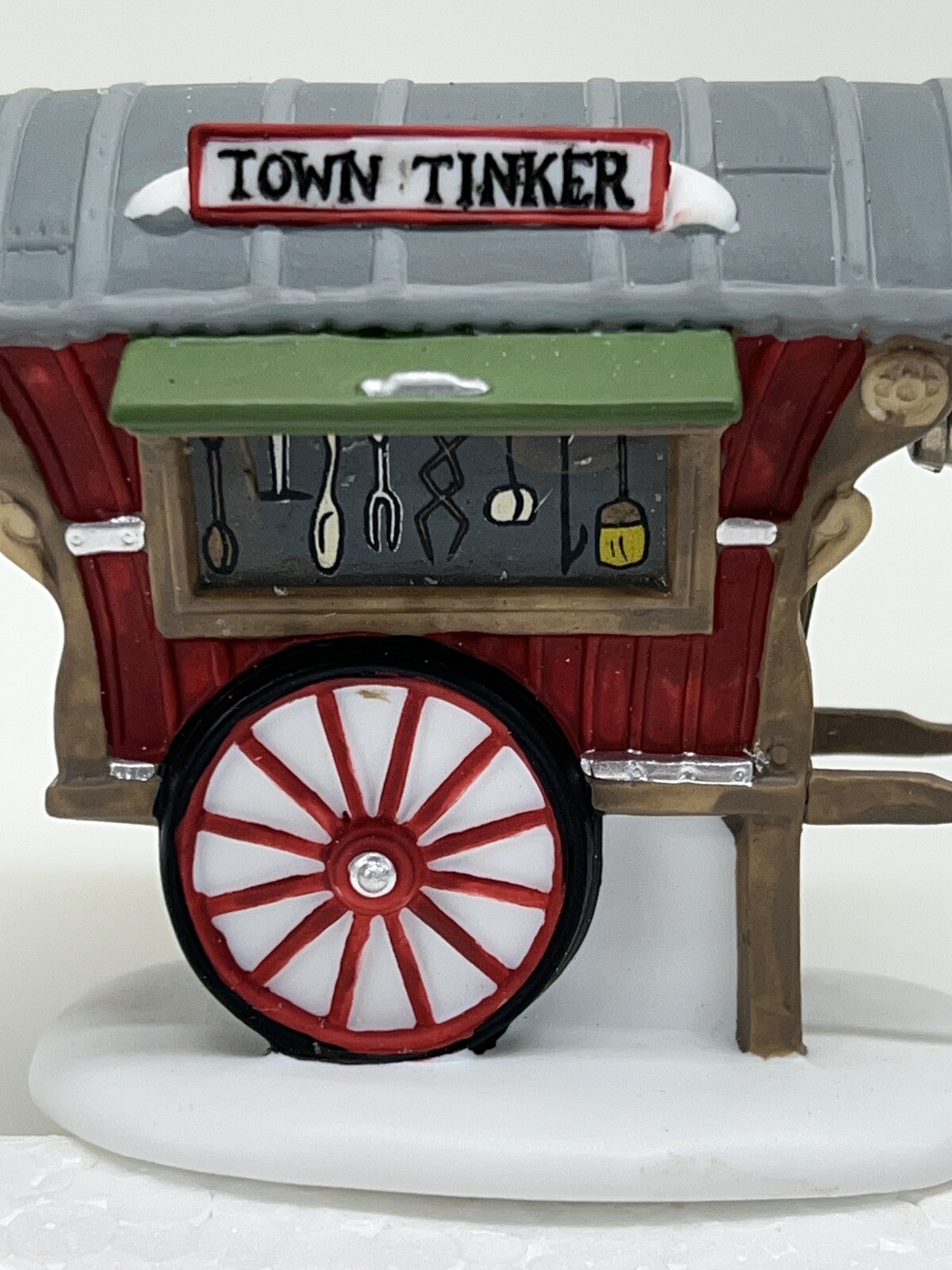 Dept 56 Town Tinker Heritage Village Collection 5646-4 Set Of 2