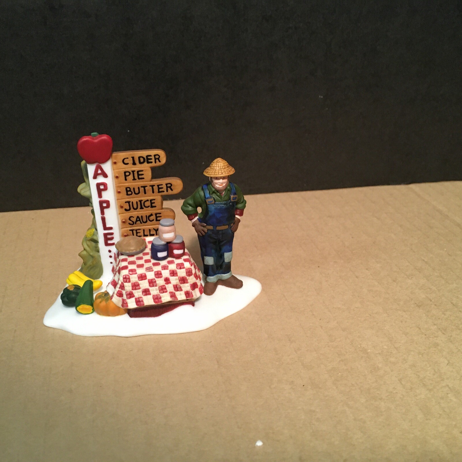 New Department 56 Farmer’s Market Set of 2 New England Village Series 56637