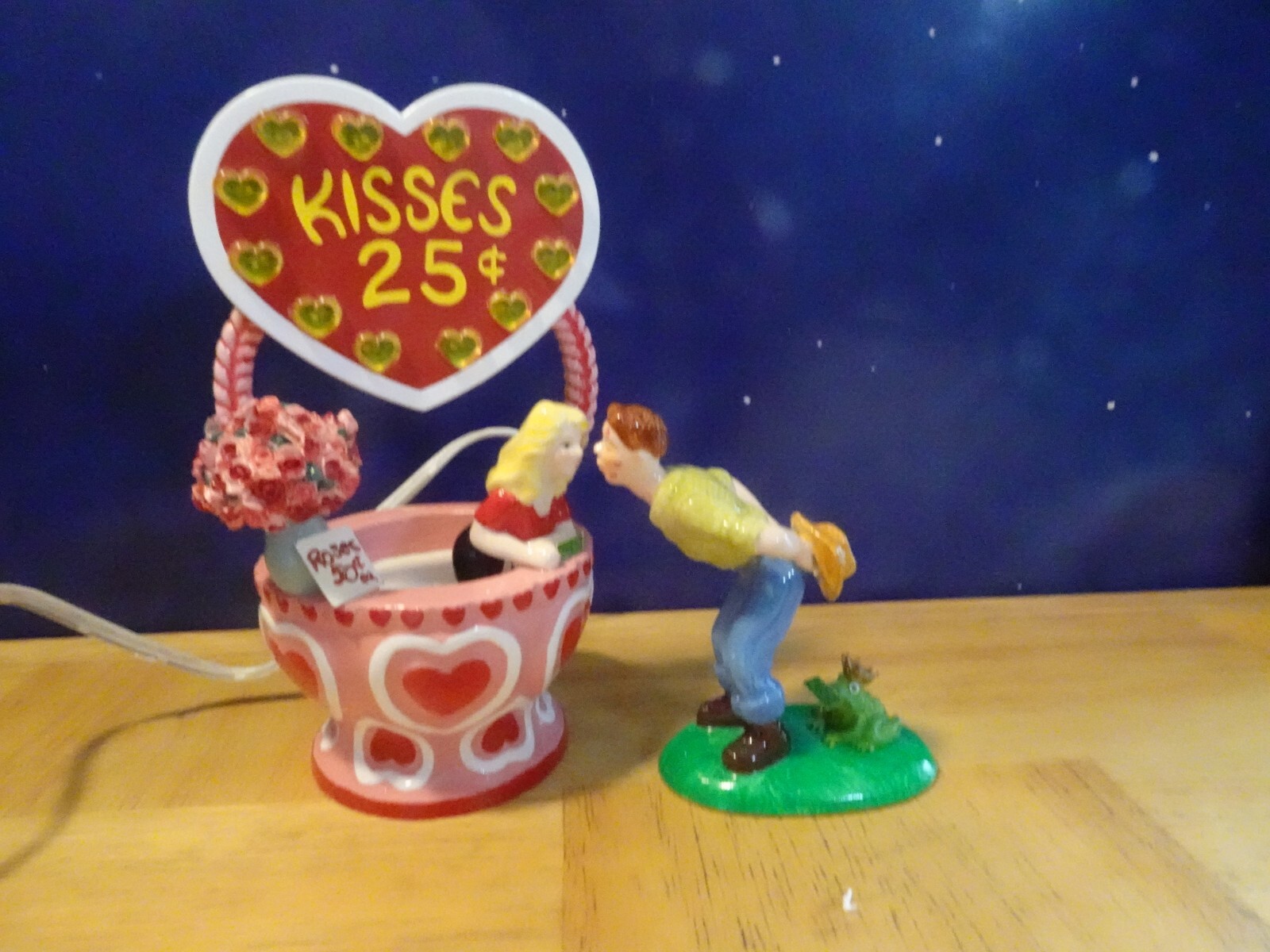 DEPT 56 SV Kisses – 25 Cents Valentine’s Day 55215 2003 WORKS VGUC
