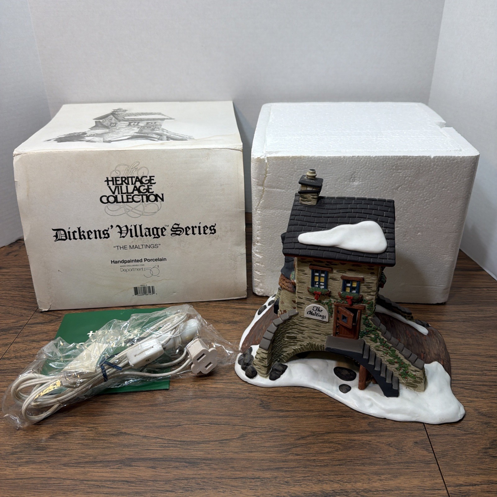 Dept 56 Dickens Village Series. “The Maltings” Retired 1995 – 5833-5 w/ Light