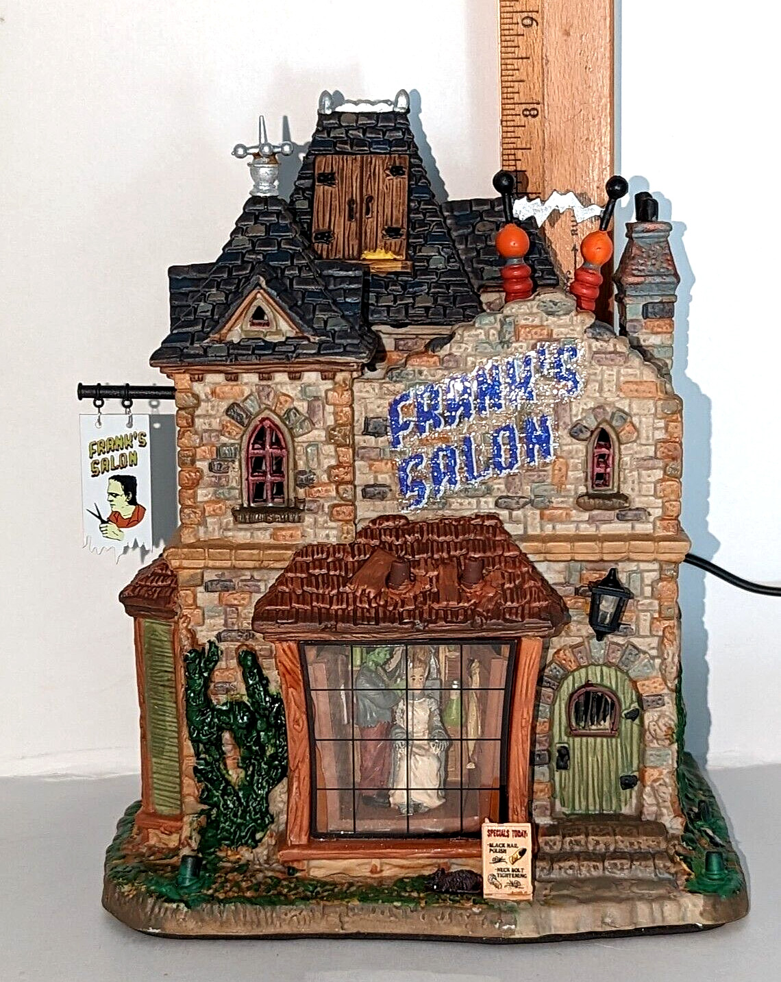 Lemax Spooky Town Franks Salon Frankenstein Hair Cut LED Sound Halloween Village