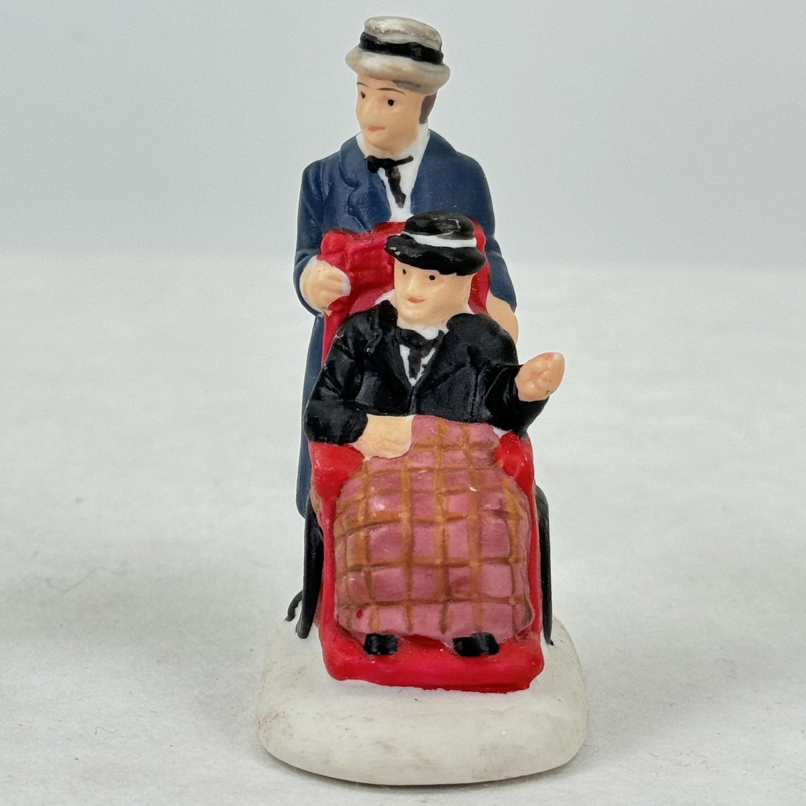 Vtg Christmas Village Accessories 3 Miniature Figurines 2 White Picket Fence