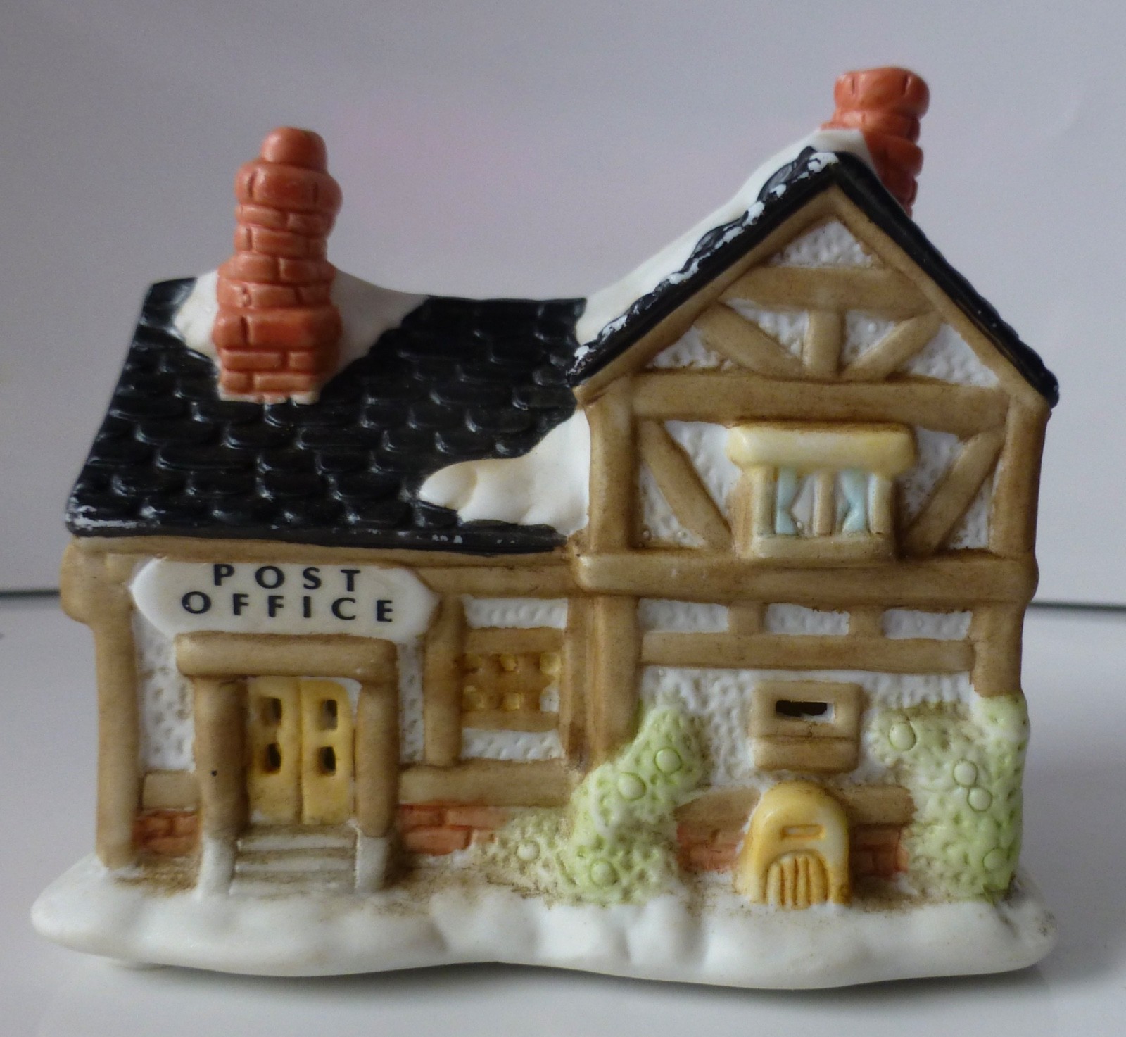 Christmas Village Lightable Post Office Small