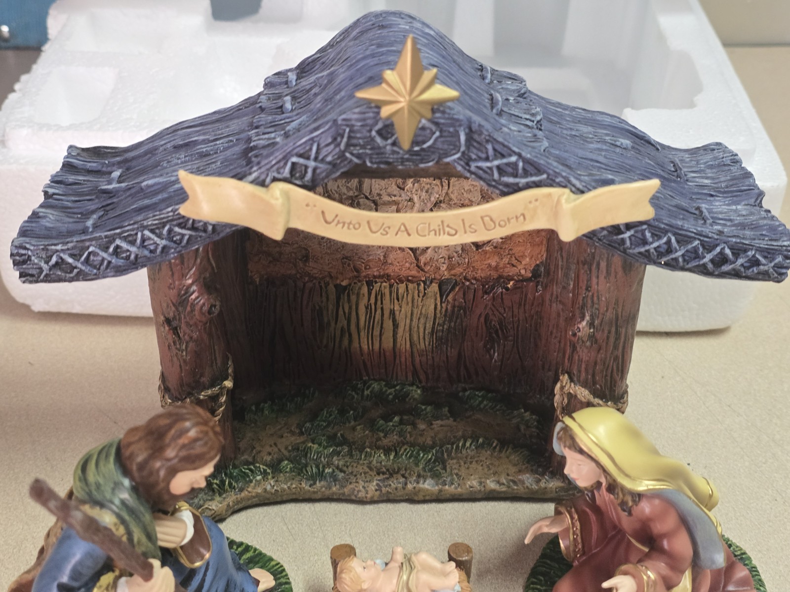 Kinkade The Holy Family & Holy Night Creche, Nativity Garland Hawthorne Village