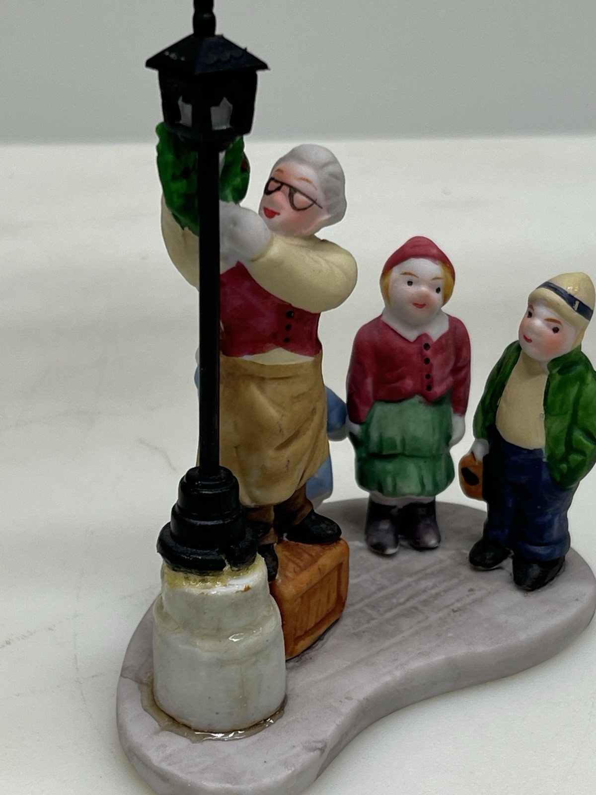 Lemax Hearthside Village “The Old Lamplighter” Porcelain Accessory Retired