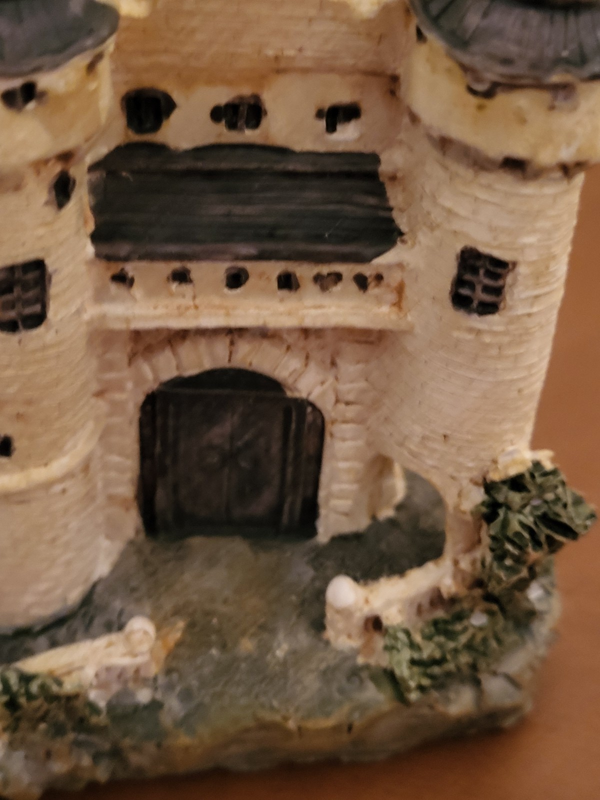 Vintage Christmas Village House from K’s Collection 4inch Resin