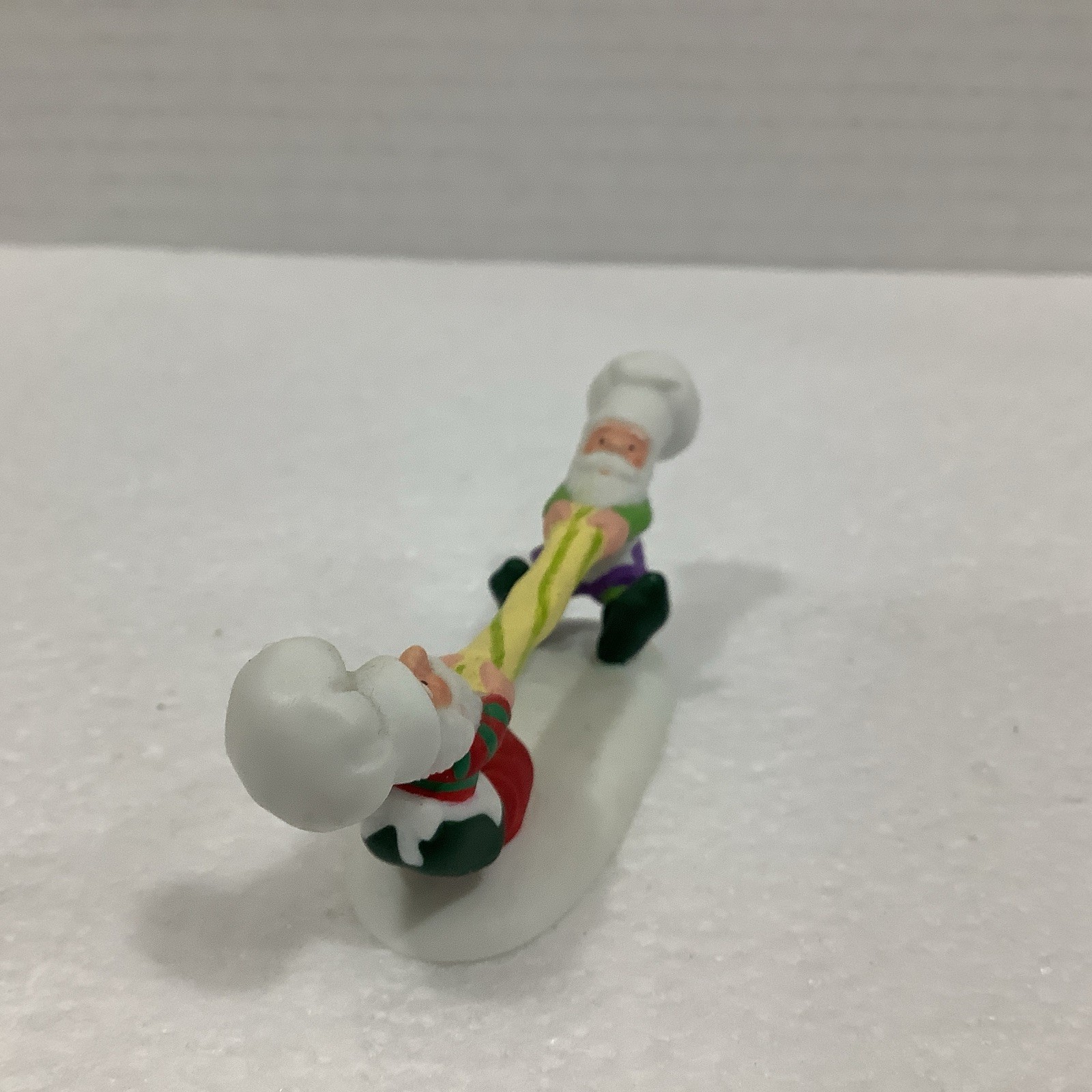 Department 56 North Pole Series 56854 Don’t Let Go Accessory