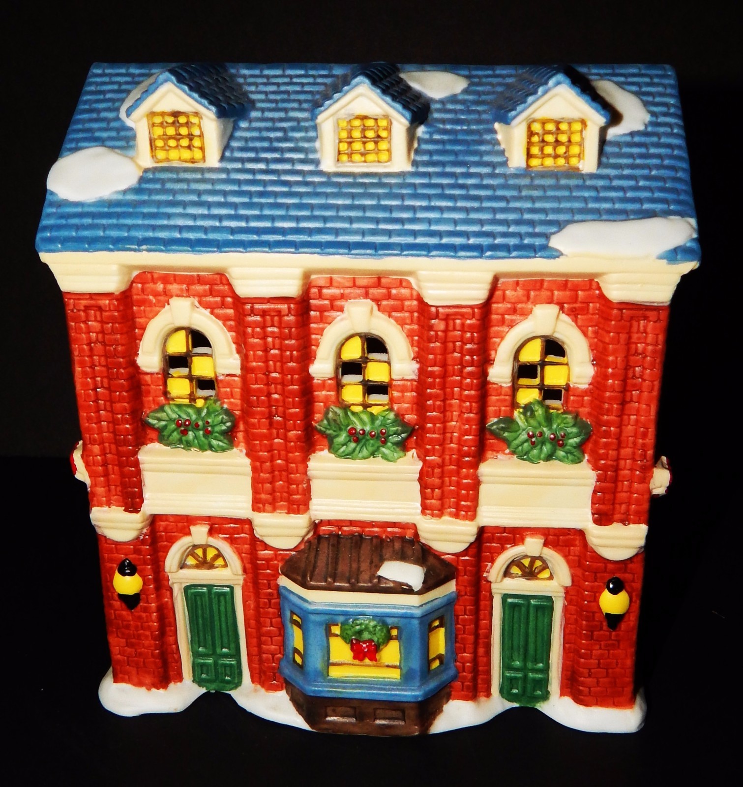 Grandeur Noel Porcelain Christmas Hand Painted Night Light Holiday Manor House