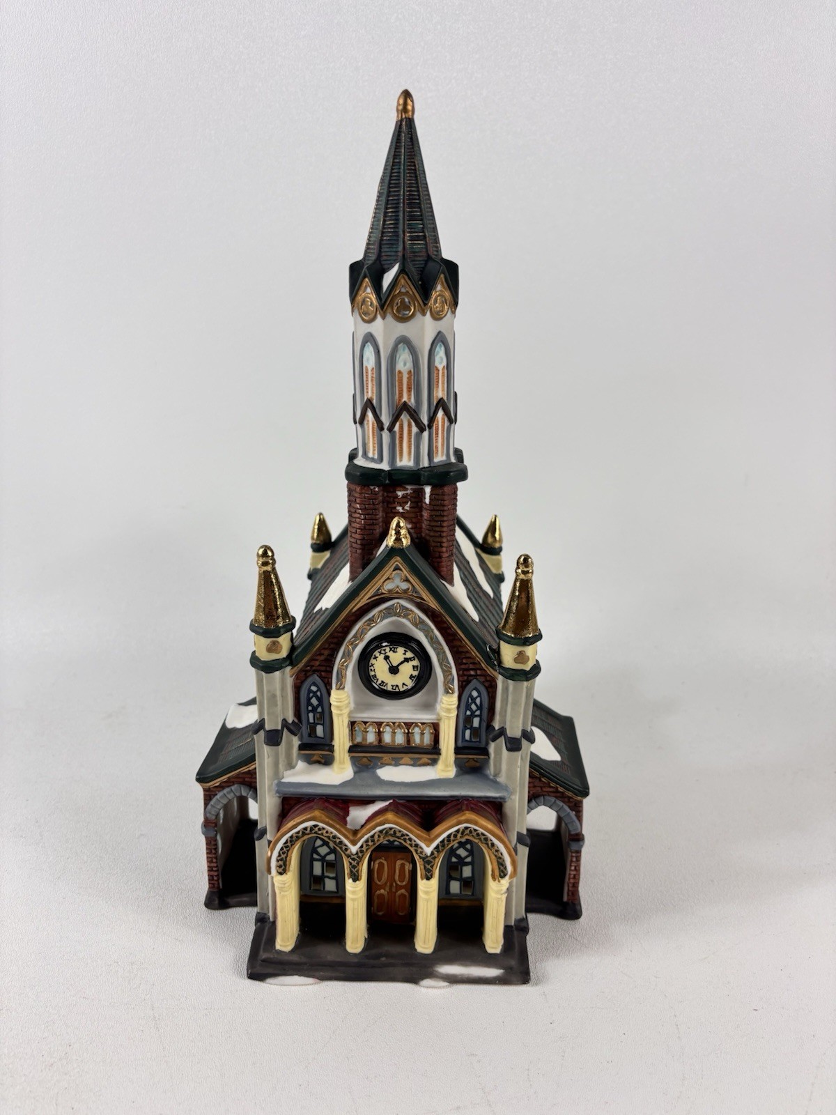 Grandeur Noel Victorian Village Cathedral Church Christmas 2000 Worship Decor