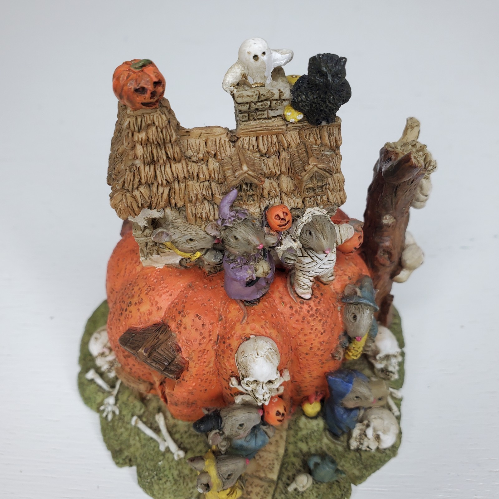 Halloween Mouse Village Resin Mice Pumpkins Skeleton Bats Spiders Ghosts Spooky
