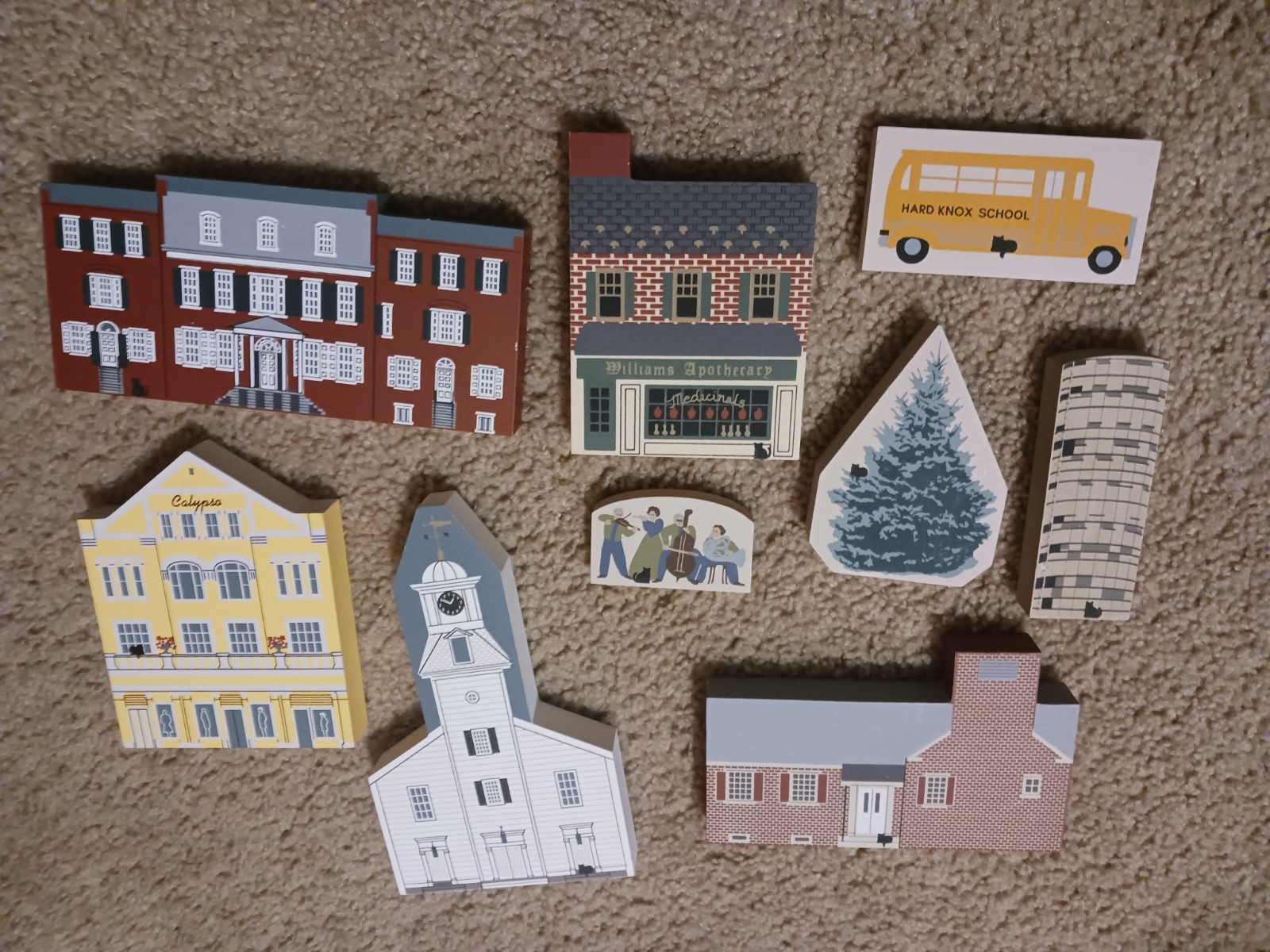 VINTAGE Assorted Cat’s Meow Village Pieces (9 total) — Read Description
