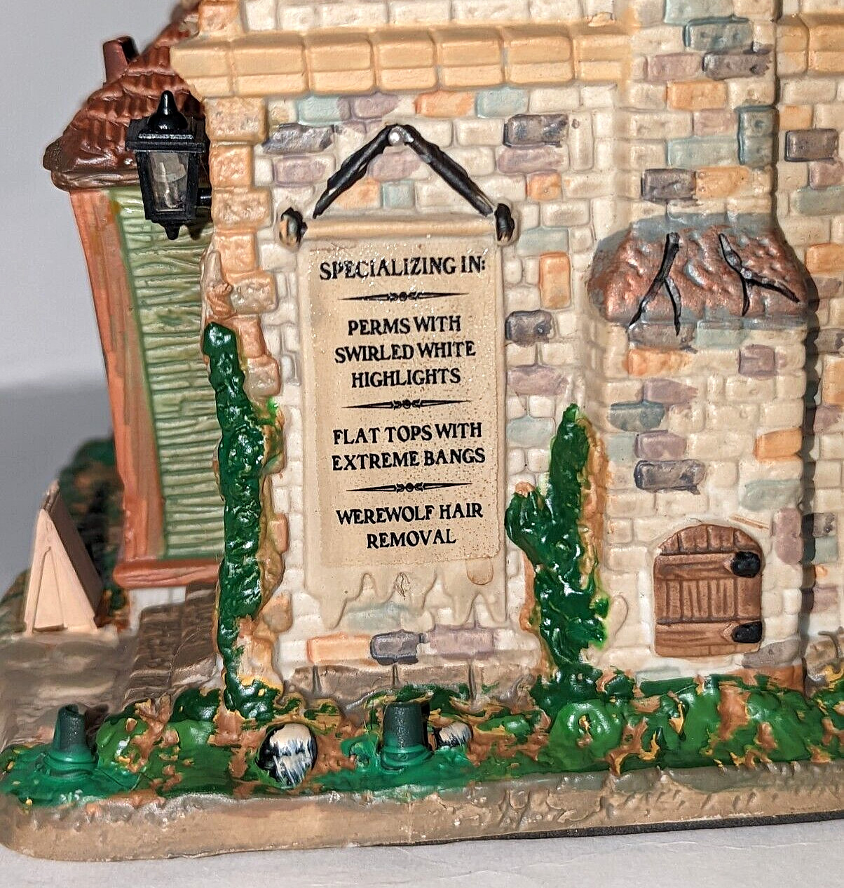 Lemax Spooky Town Franks Salon Frankenstein Hair Cut LED Sound Halloween Village