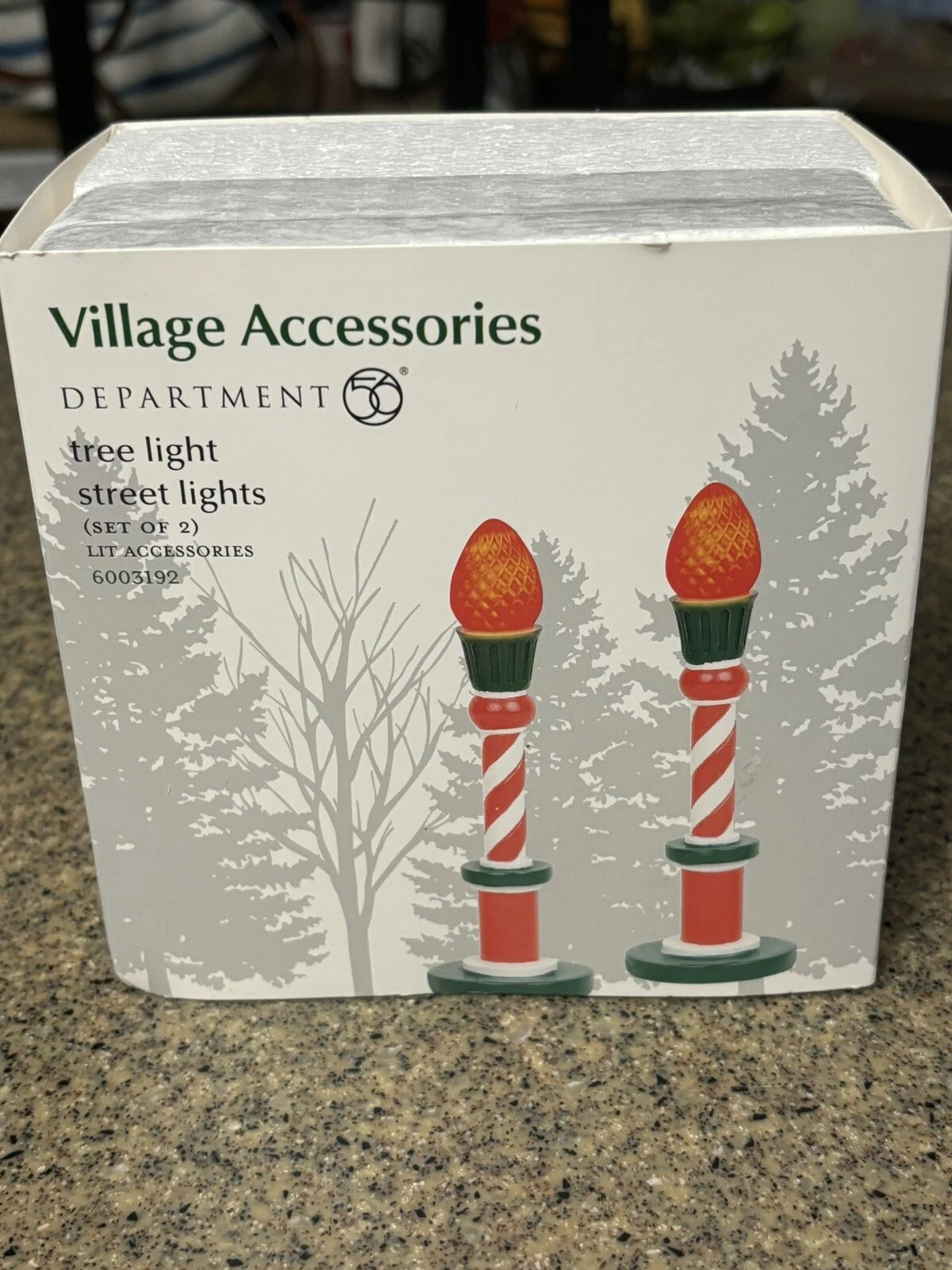 Snow Village General Village TREE LIGHT STREET LIGHTS SET OF 2 DEPARTMENT 56