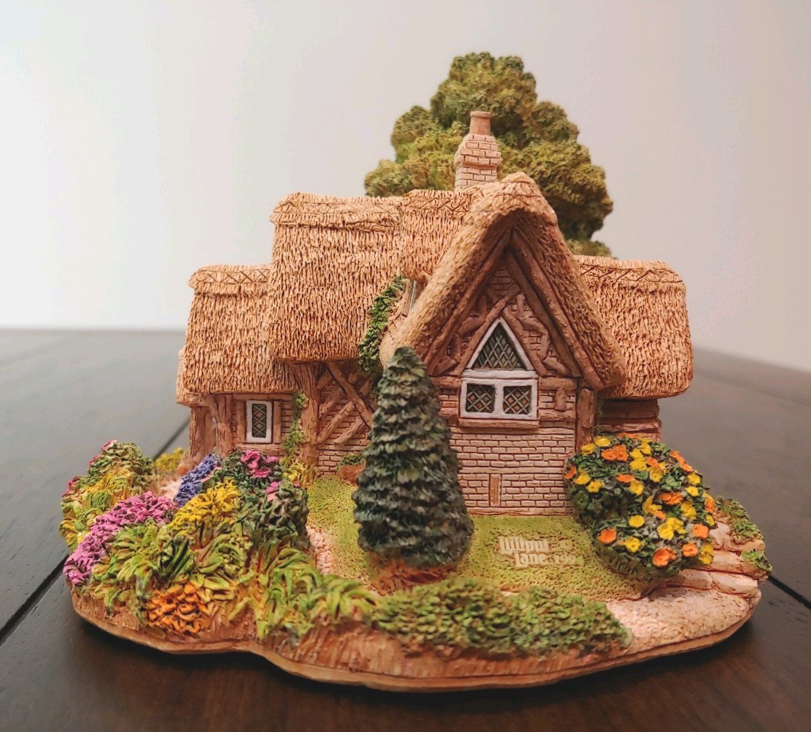 Lilliput Lane Woodman’s Retreat Collector’s Club Special Exc. Cond. No Box As-Is