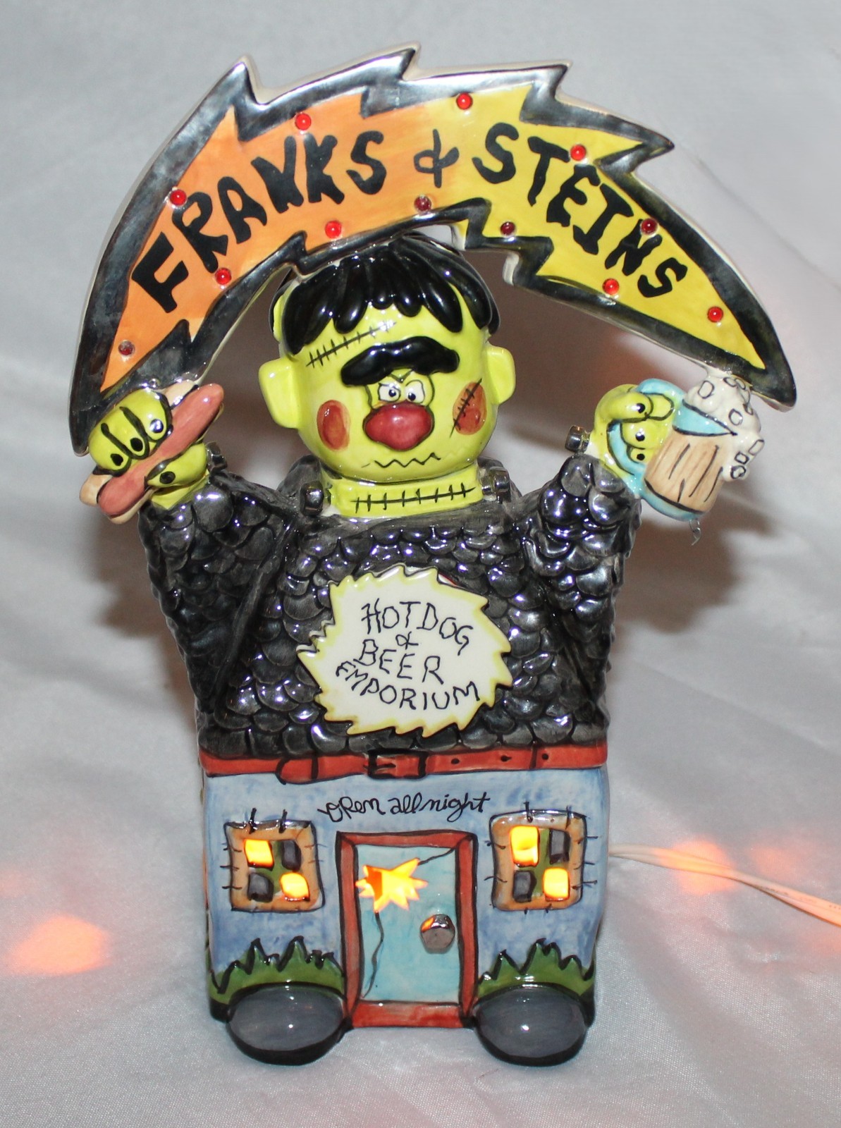 Blue Sky Clayworks 2004 Franks & Steins Hotdog Beer Emporium Light Up House