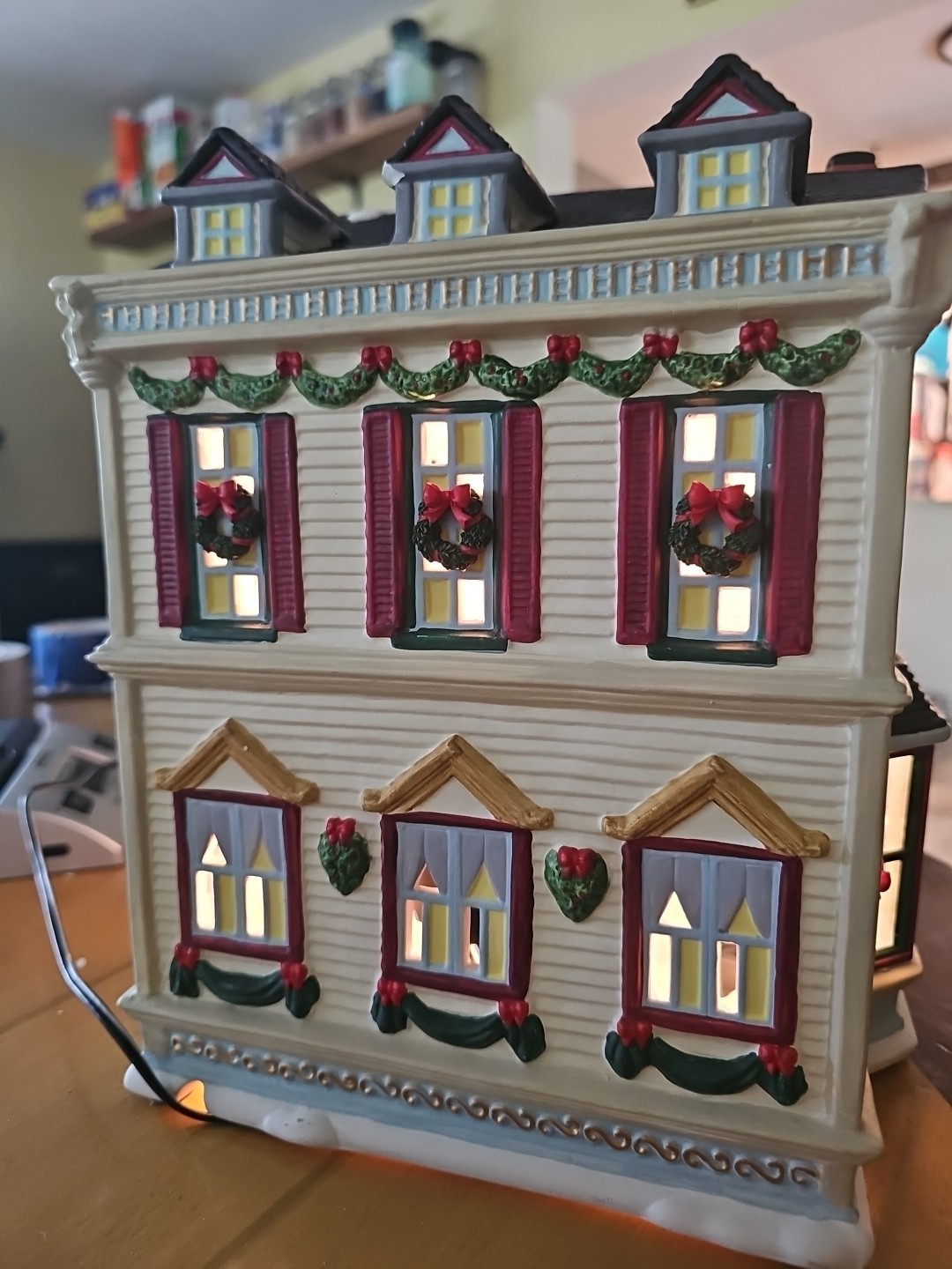 St. Nicholas Square University Club Village Collection Rotating