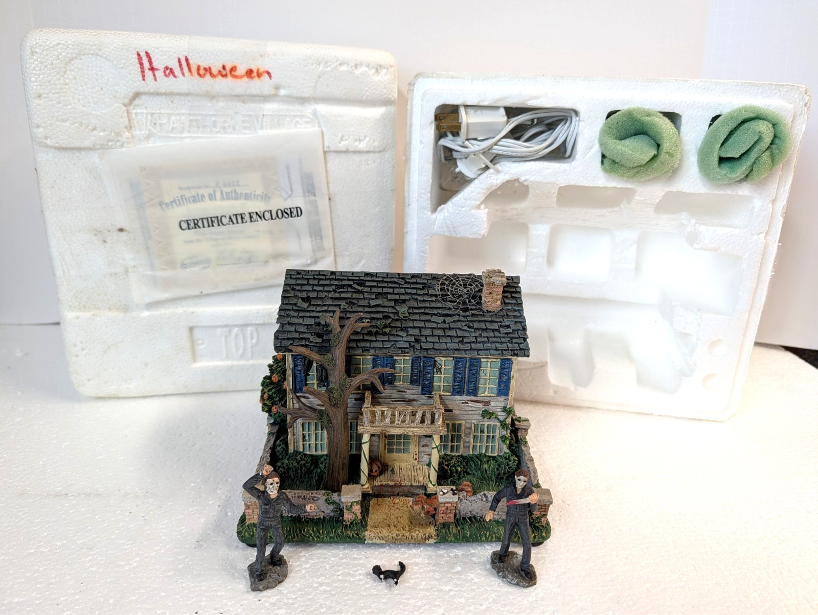 Hawthorne Village The Doyle House Halloween Village Horror Classics w/ COA Box