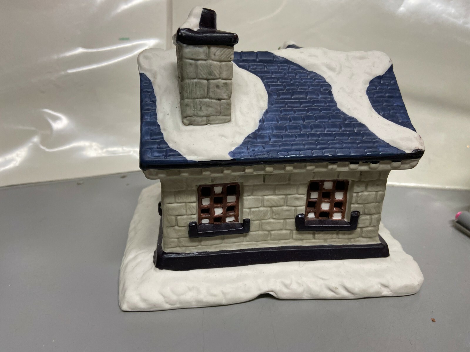 Vintage 1992 Seasonal Specialties Lighted Station House Christmas 5×6″