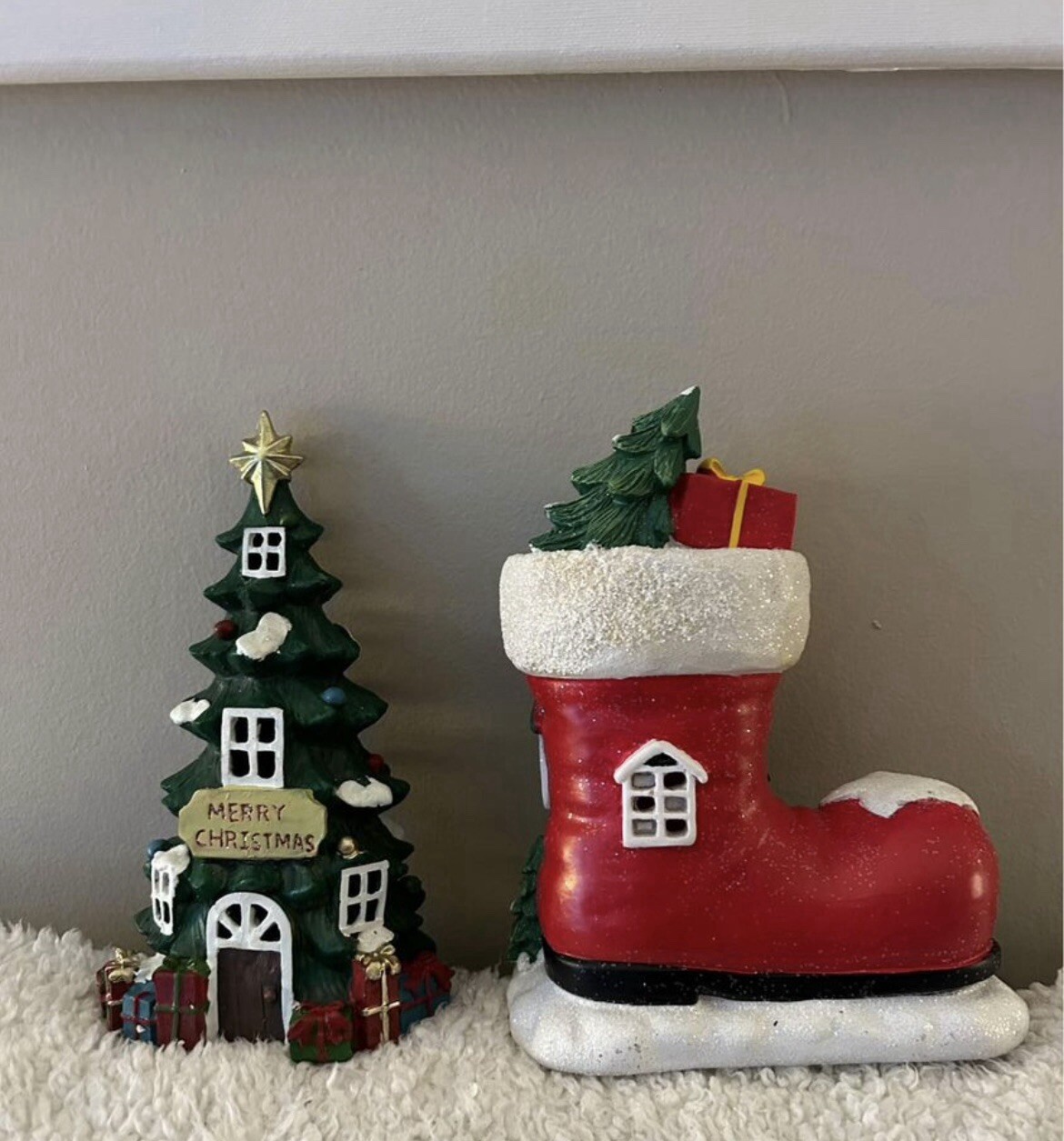 11.75″ Green and Red Light Up Christmas TreeHouse & festive boot