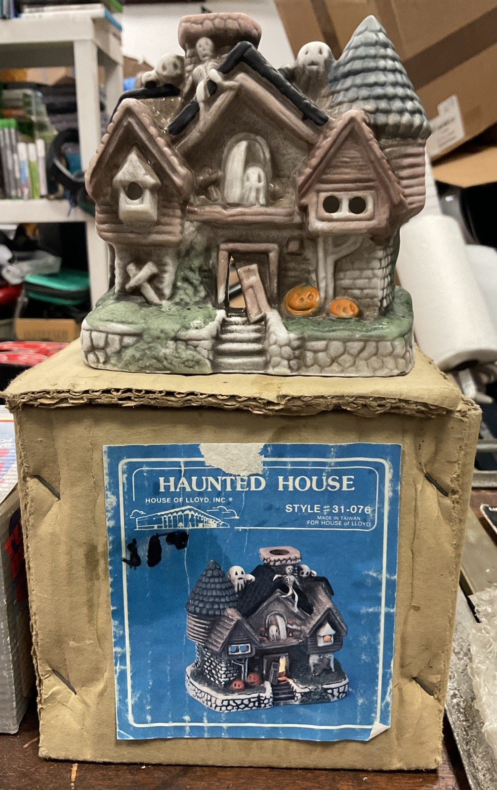 House of Lloyd Halloween Haunted Vintage 4.5” Ceramic Tea Candle Light 31-076