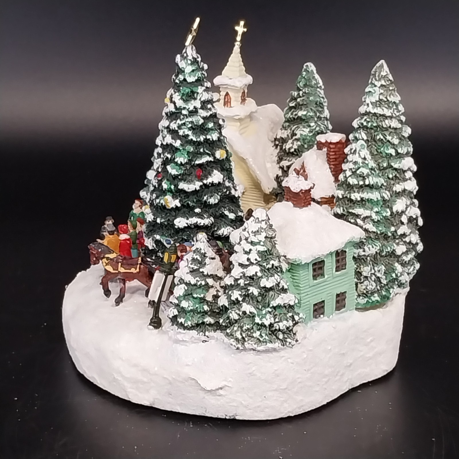 Thomas Kinkade St Nicholas Circle 1993 Lighted Musical Village “Deck The Halls”