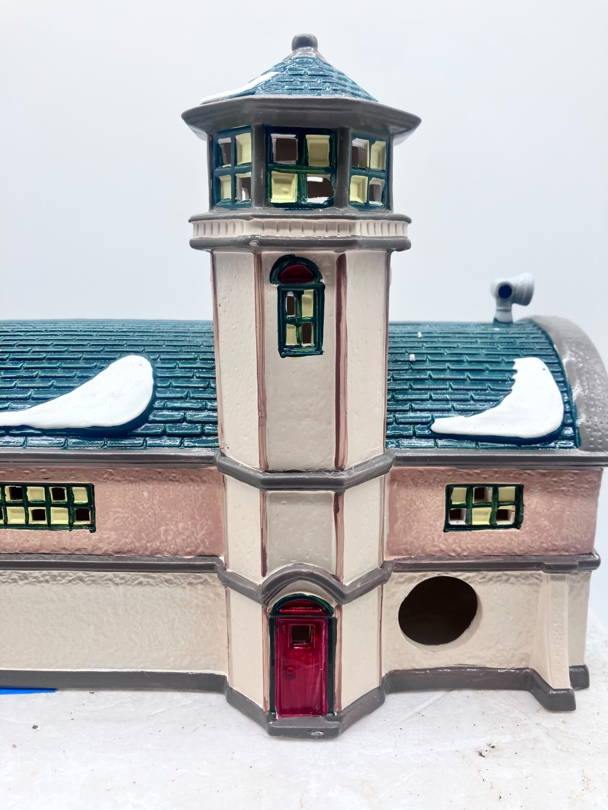 Department 56 Vintage 1992 Original Snow Village Airport #5439-9