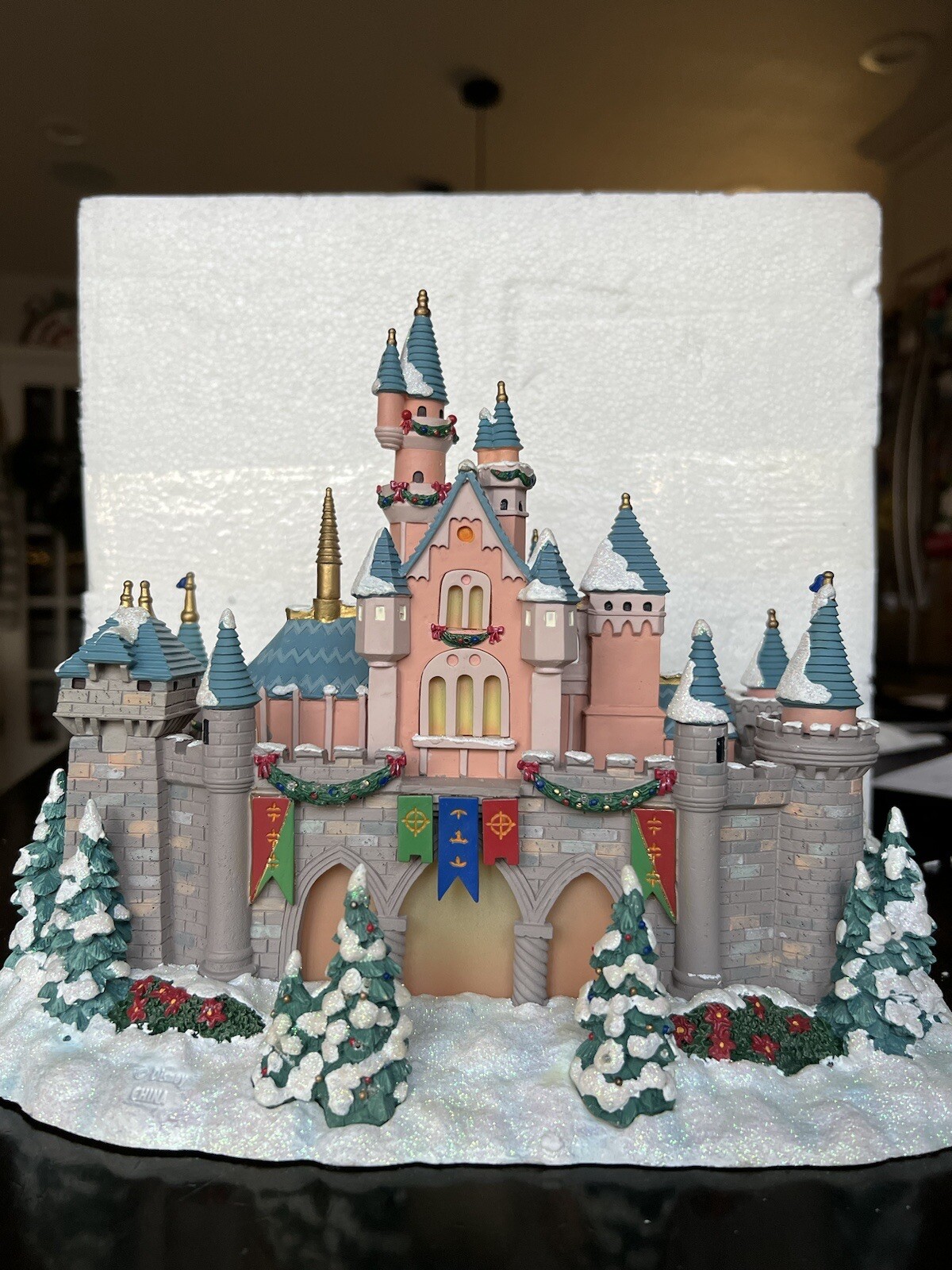 ONE OF A KIND RARE Disney Princess christmas village Castle dept 56