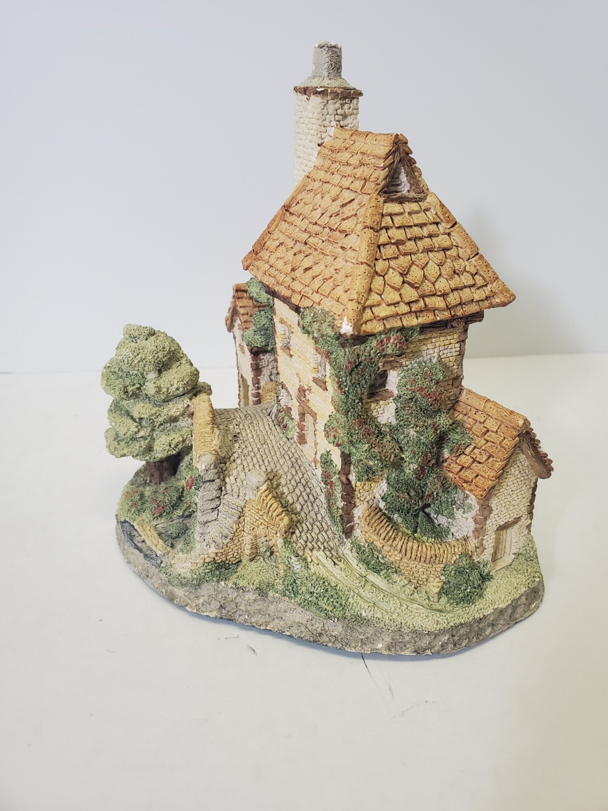 David Winter Cottages Tollkeepers Cottage The Main Collection 1984 small chips