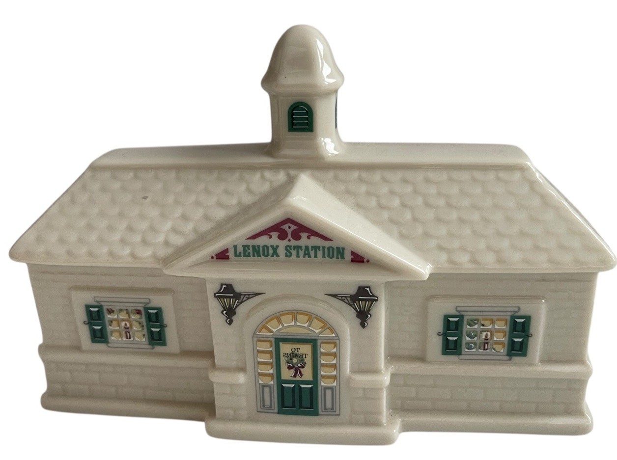 Vintage Lenox China Station Holiday Village Collection Porcelain Building 1992