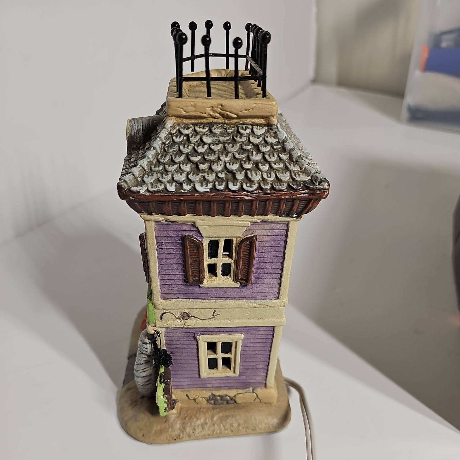 Holiday Inspiration Halloween Village Lighted House Casper’s Costume Shoppe