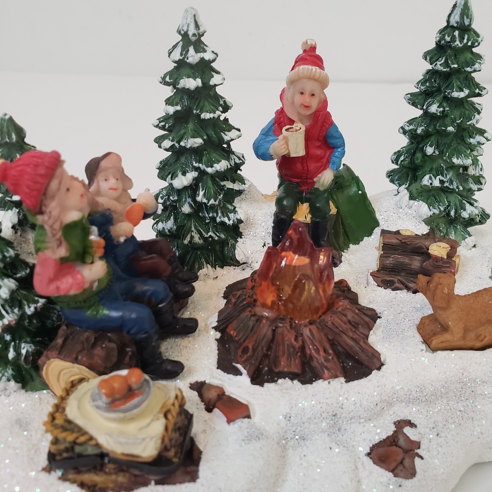 Carole Towne Collection 2020 Campfire Fun Christmas Light Up #1034128 Village