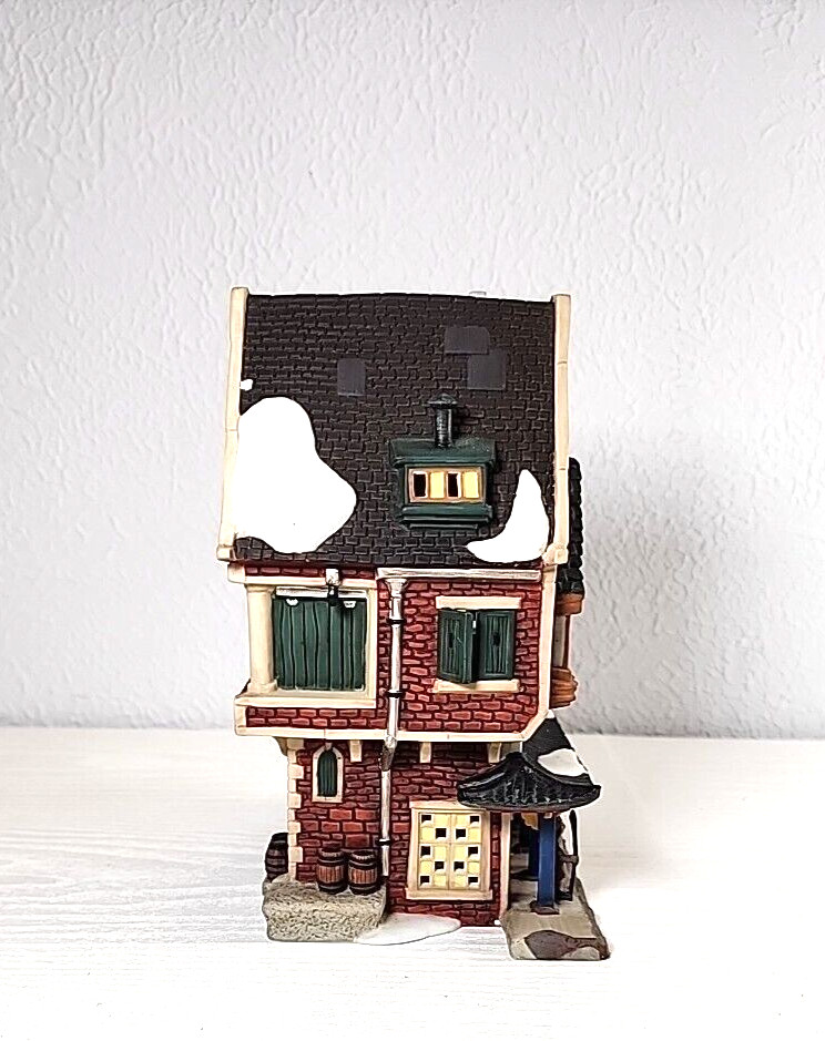 Dept 56 THE CHINA TRADER Dickens Village 1999