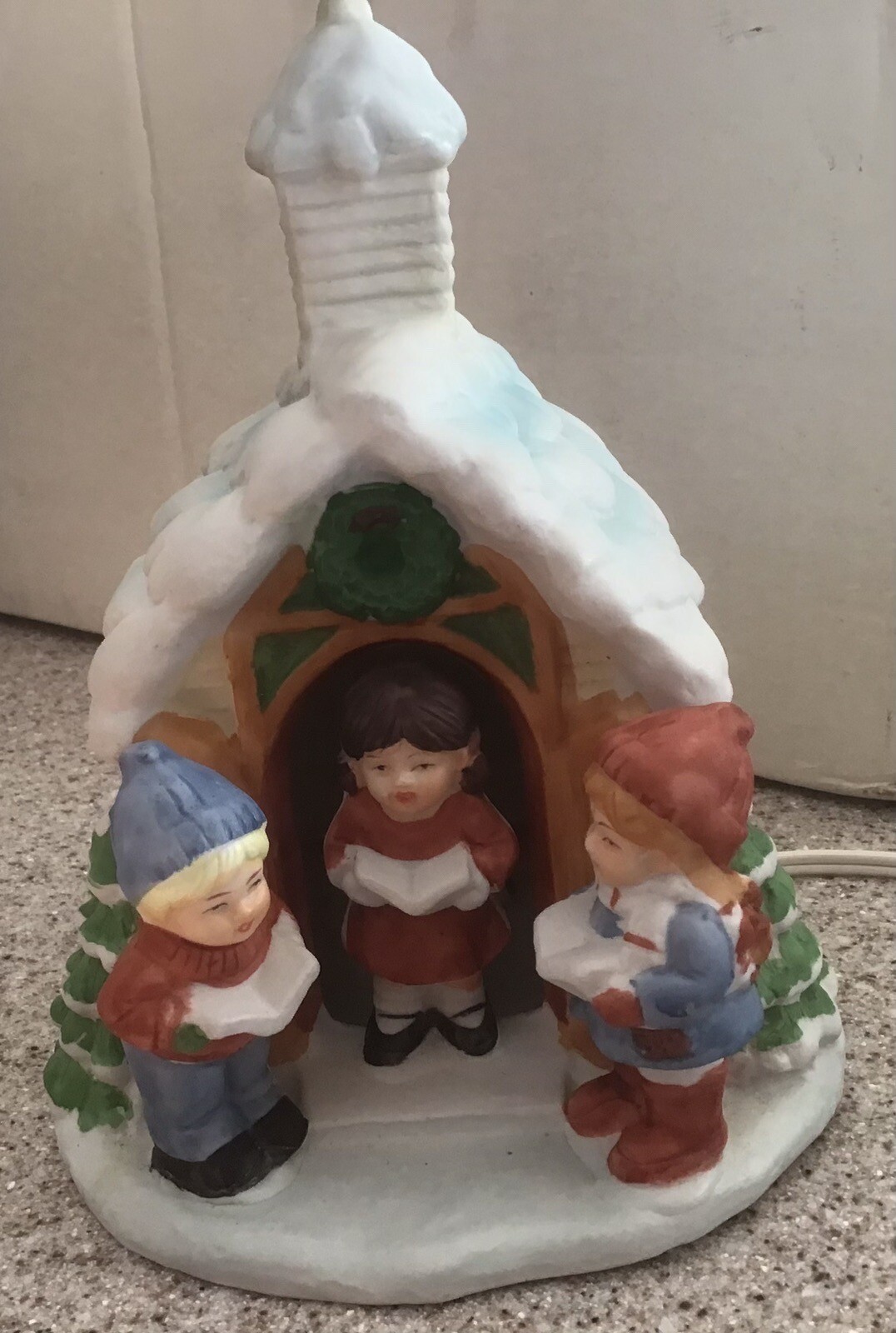 Vtg 1989 House of Lloyd Christmas Around the World Lighted Church with Carolers