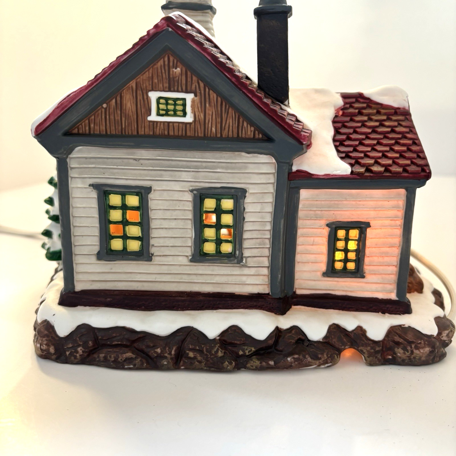 Vintage 1999 Santas Workbench Salty Dog Boat Shop Towne Collection NIB Lights Up