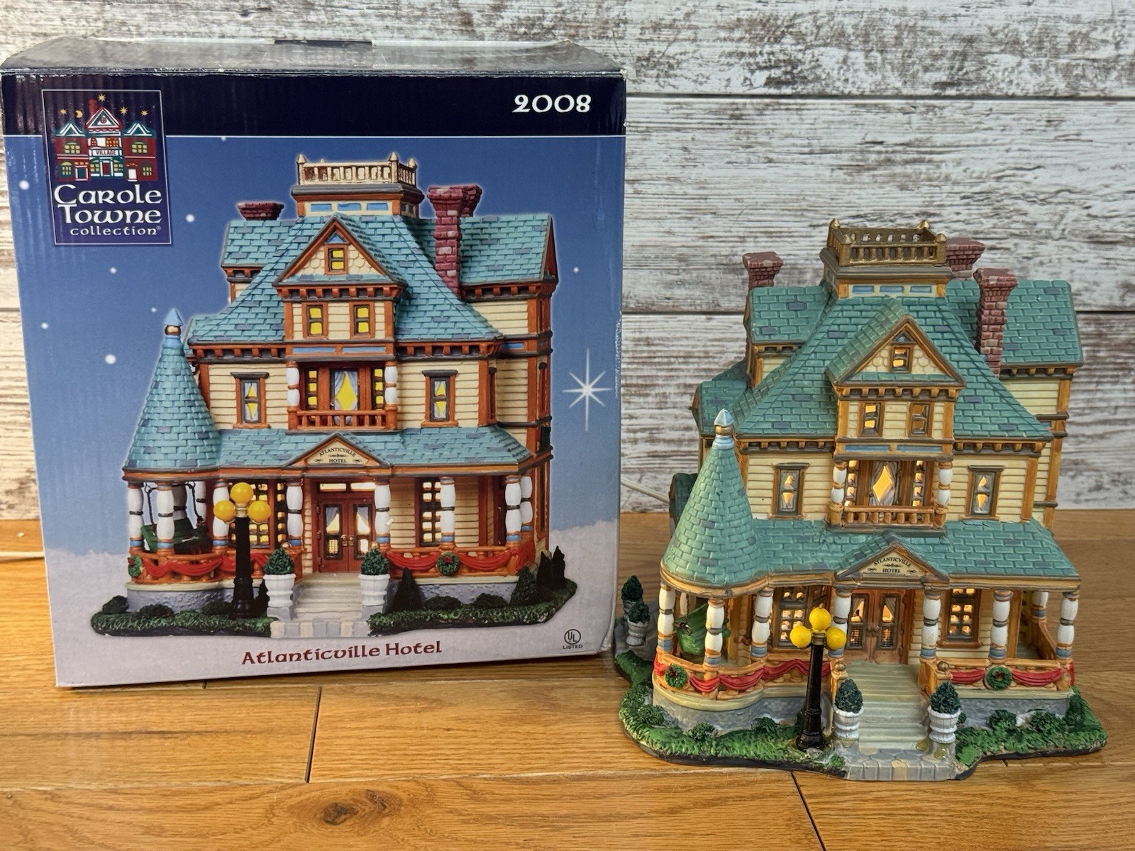 Lemax Carole Towne 2008 ATLANTICVILLE HOTEL Christmas Village Excellent Cond.