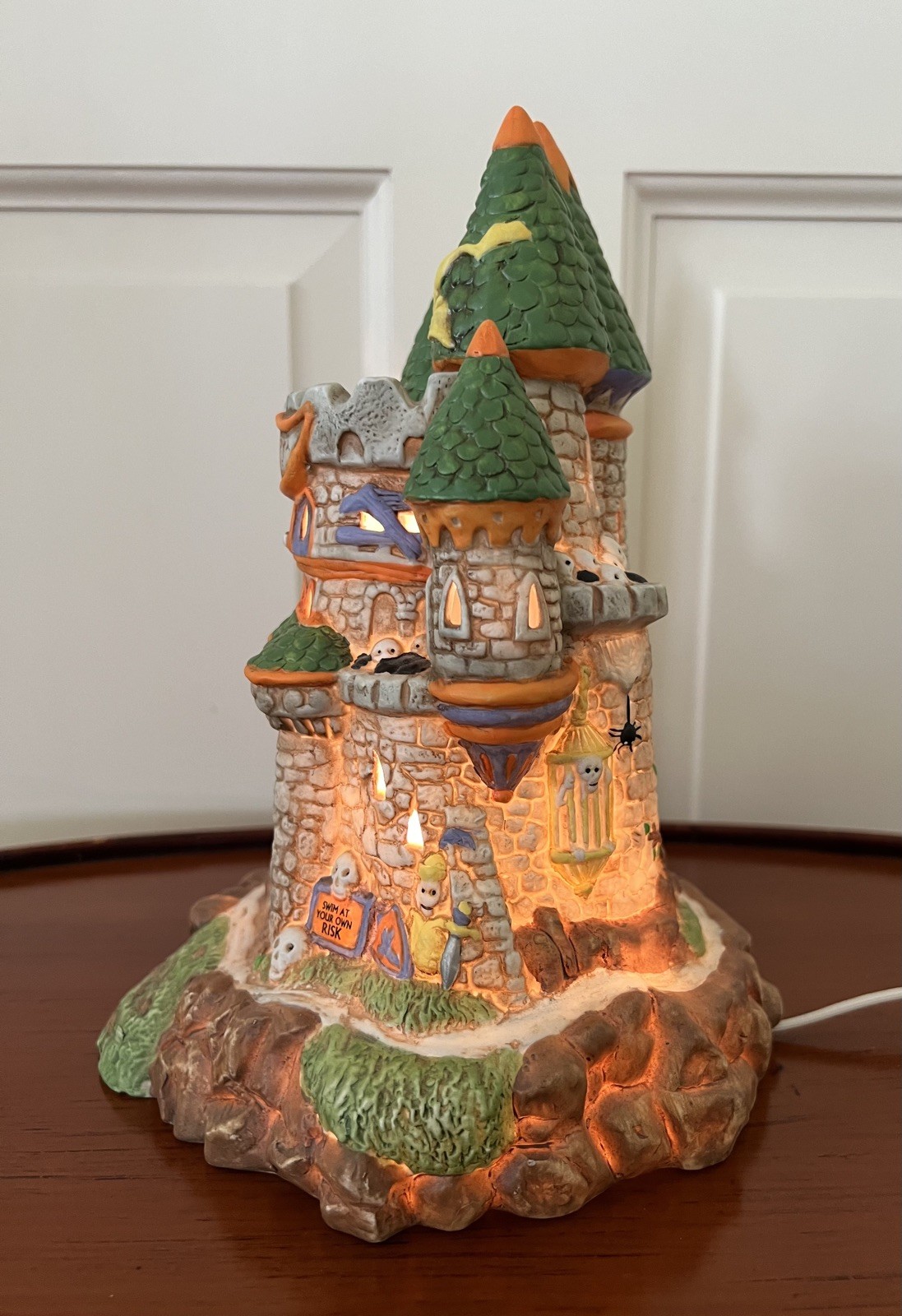 VTG Creepy Hollow Creepy Castle 1996 LE of 5000 Pieces Dragon W/Sphere Midwest