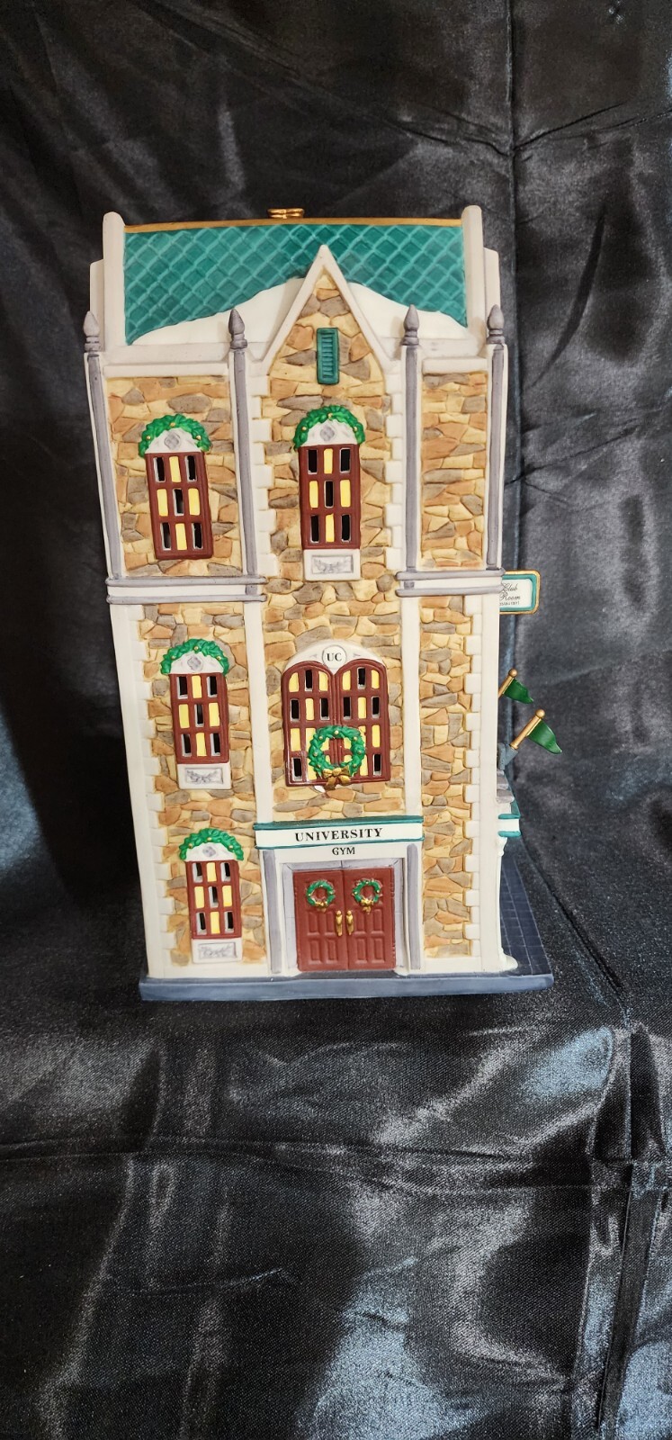 Dept 56 Christmas in the City “University Club” #58945 Item#309
