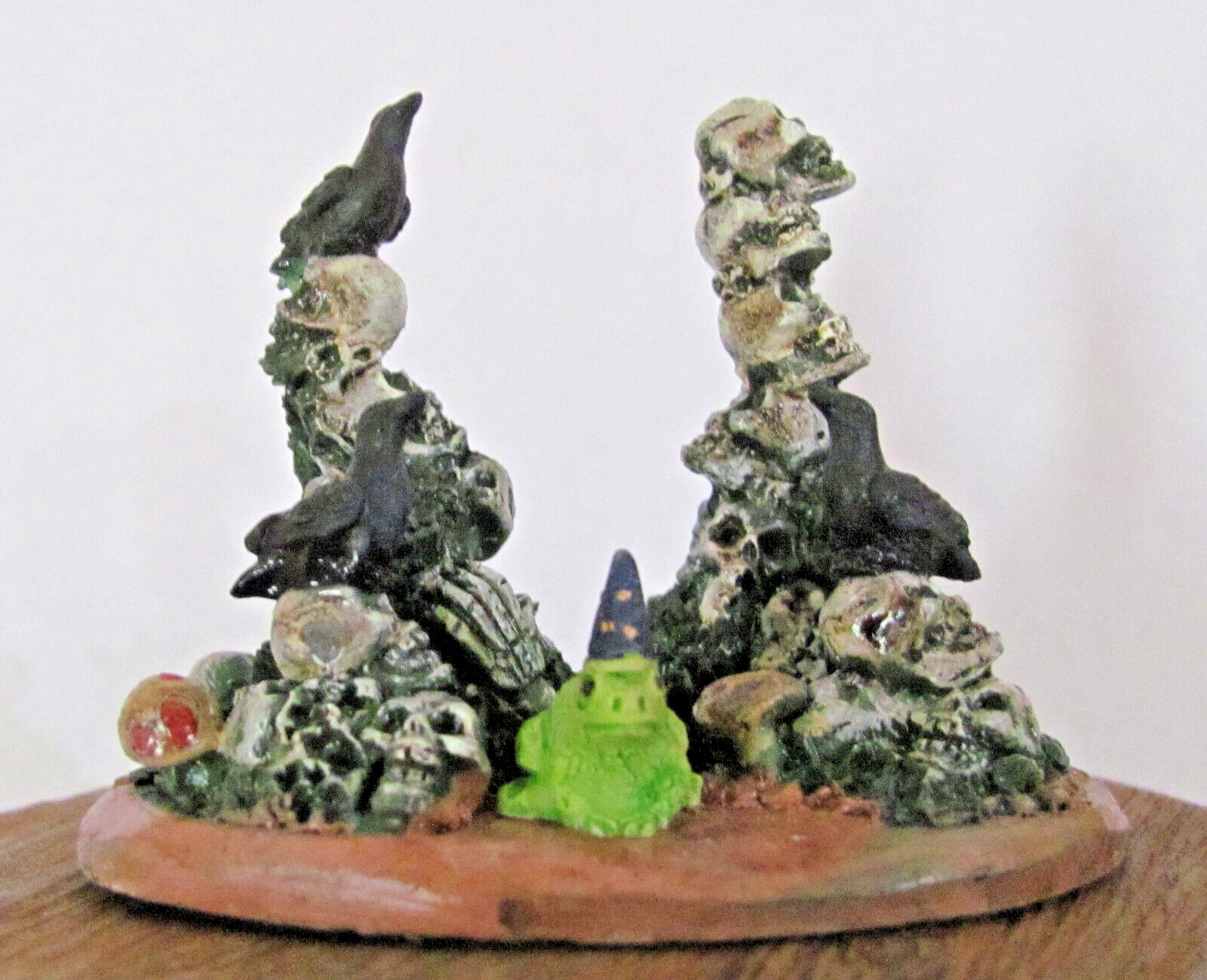 Lemax Spooky Town Accessory – Skull Cairns #14830