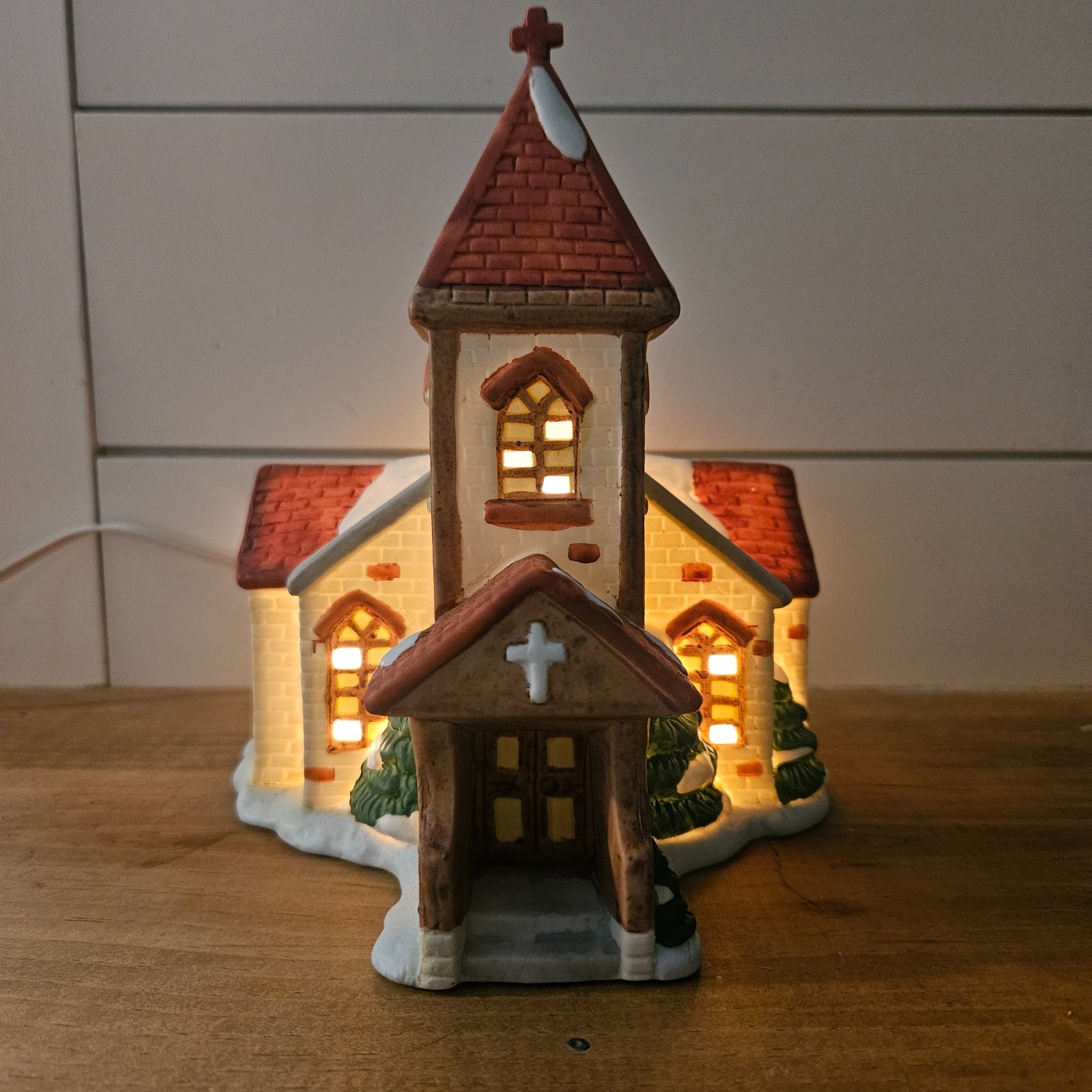 Vintage 1992 NOMA Lighted Christmas Church Ceramic Village House W/ Cord 7” Tall