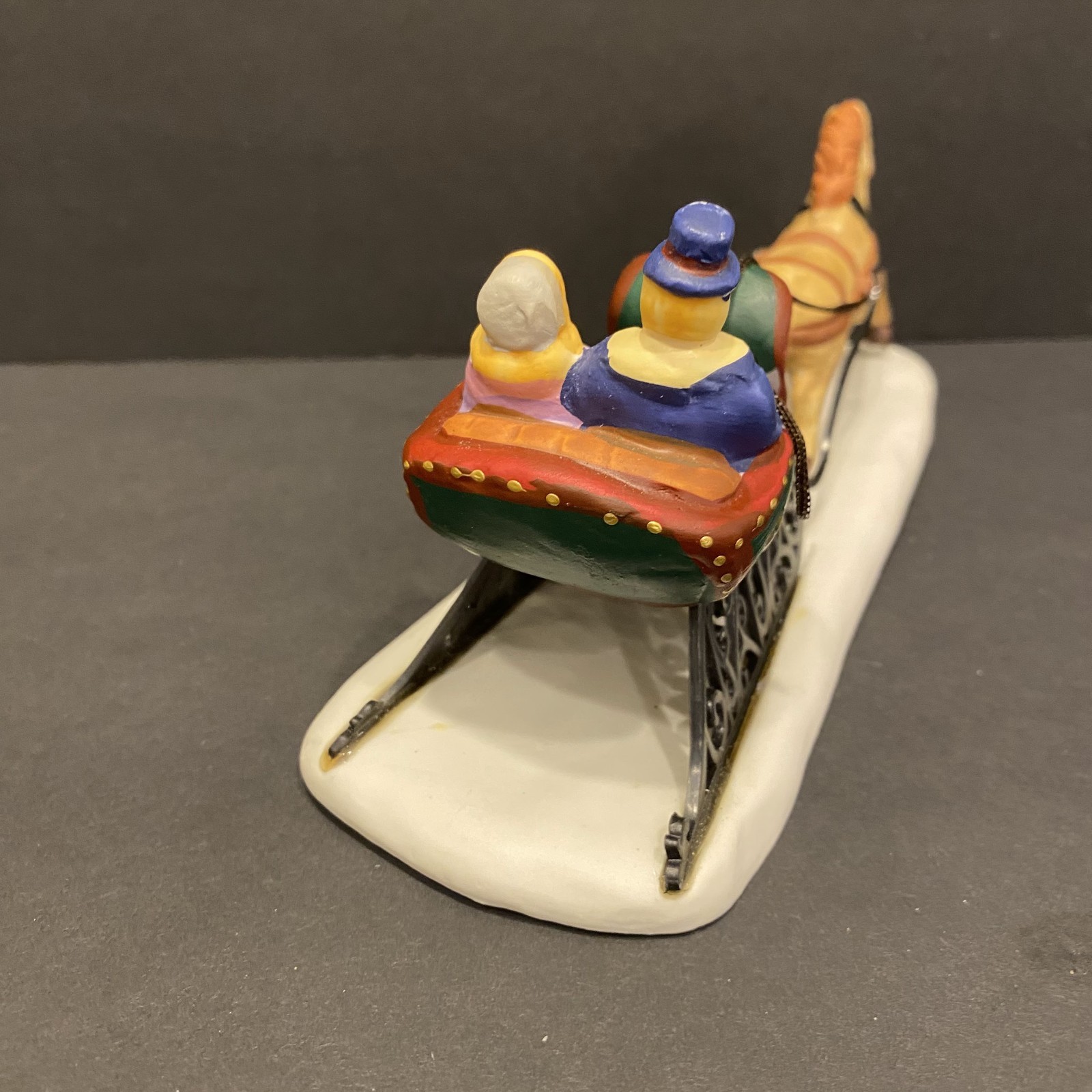 VTG Lemax Cozy Sleigh Ride hristmas Village figure horse drawn carriage 1995
